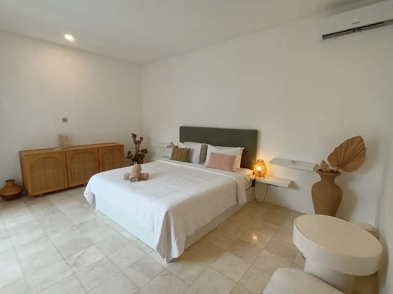 Villa 235m² in Indonesia, Canggu. Priced at 249000$ rent photo-5