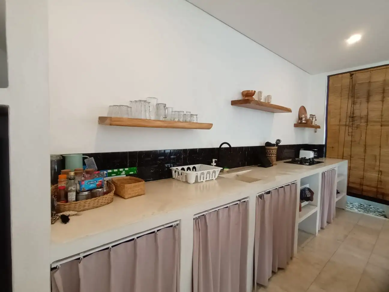 Villa 235m² in Indonesia, Canggu. Priced at 249000$ rent photo-9