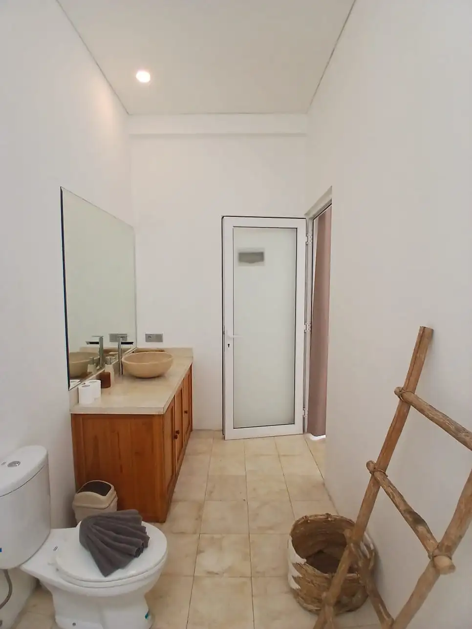 Villa 235m² in Indonesia, Canggu. Priced at 249000$ rent photo-12