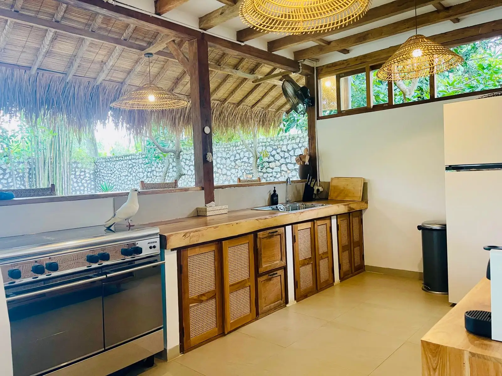 Villa 300m² in Indonesia, Bukit. Priced at 975000$ rent photo-8