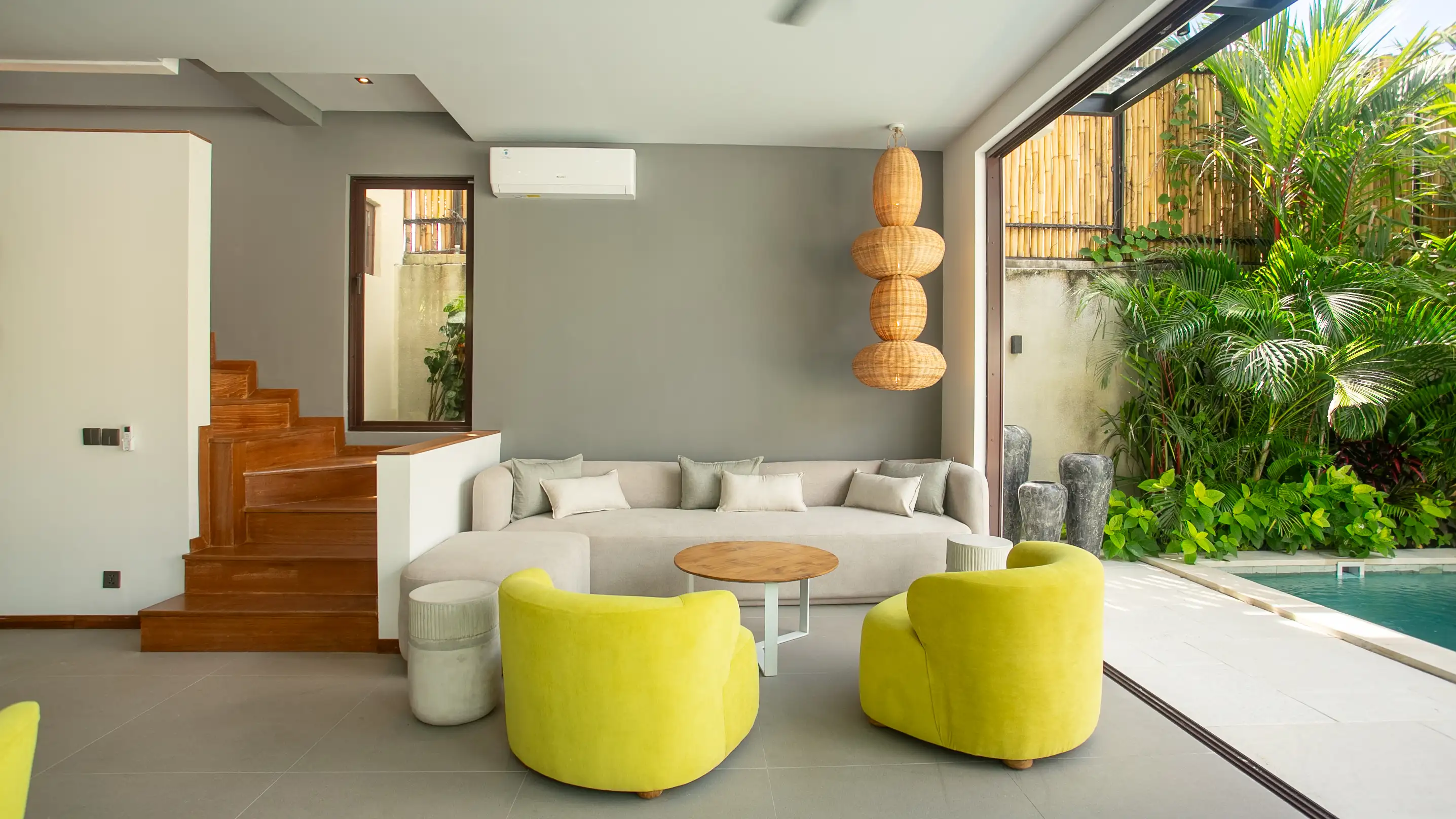 Villa 195m² in Indonesia, Umalas. Priced at 480000$ rent photo-3