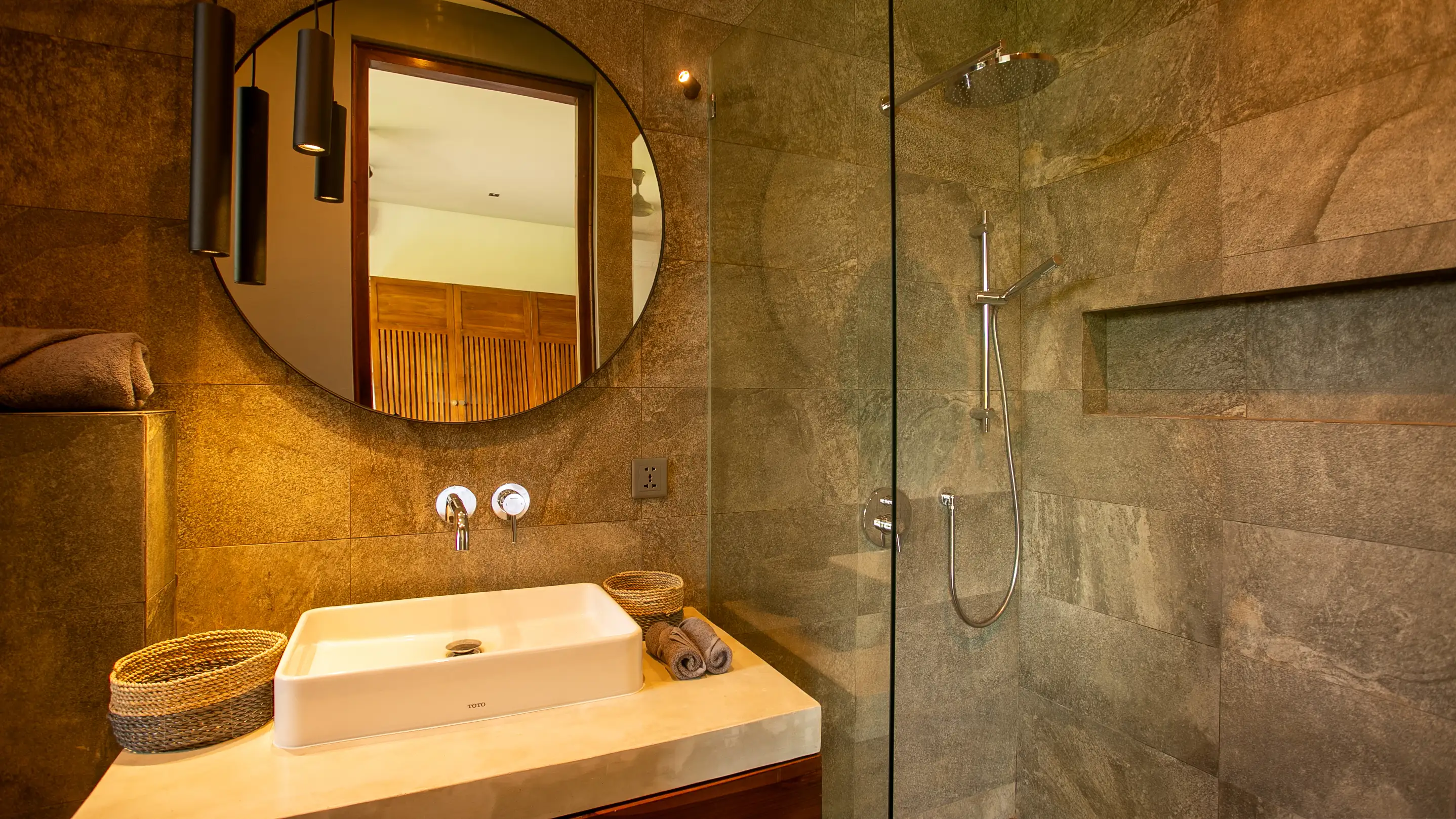 Villa 195m² in Indonesia, Umalas. Priced at 480000$ rent photo-19