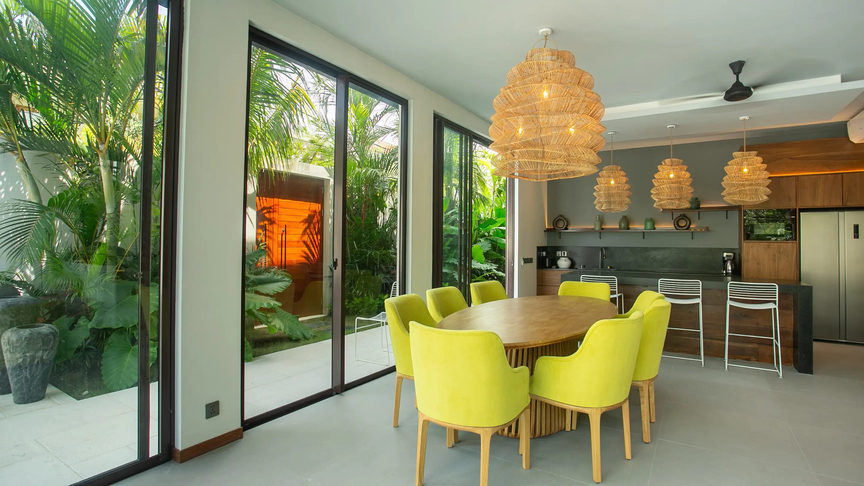 Villa 195m² in Indonesia, Umalas. Priced at 480000$ rent photo-45