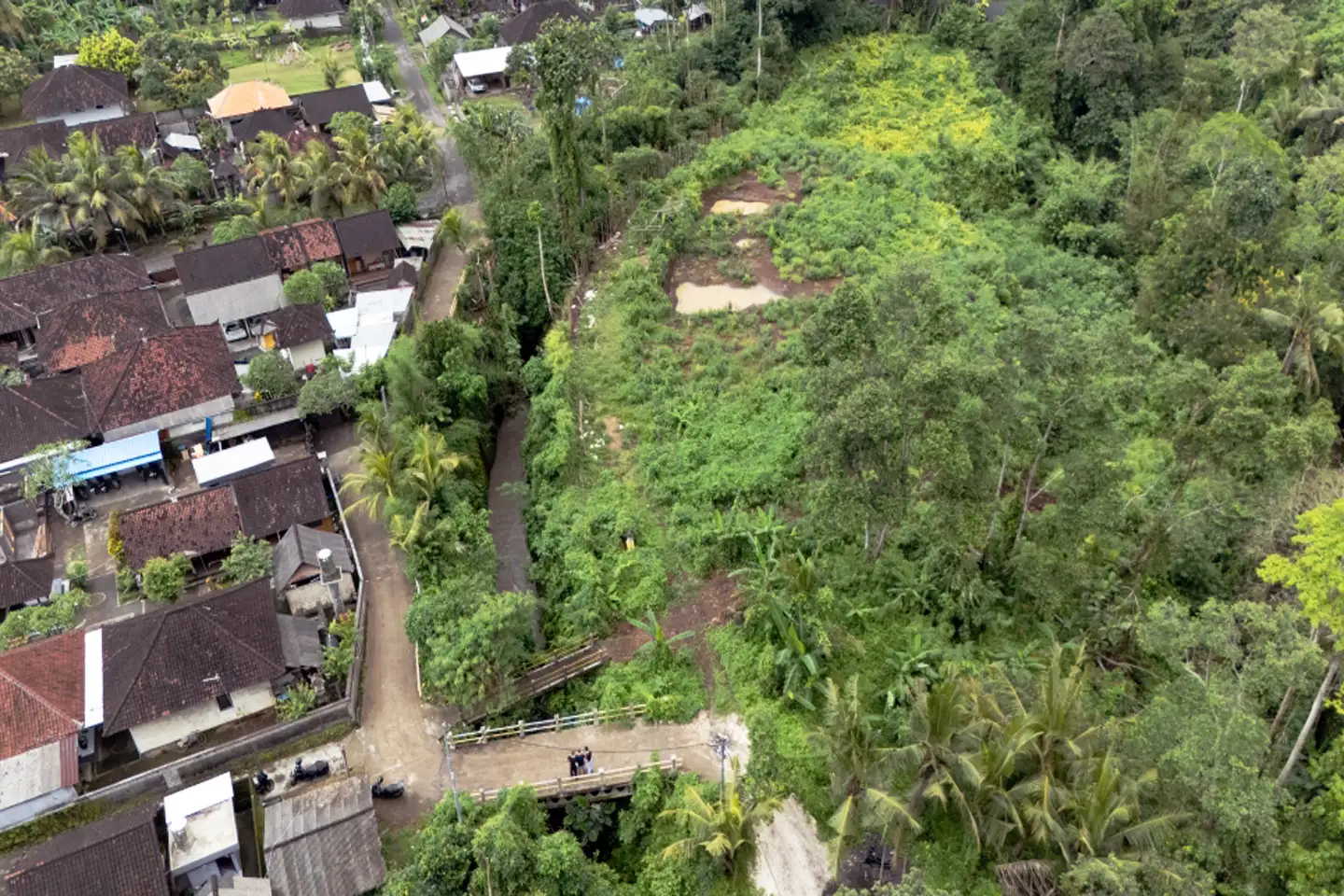 Land 0m² in Indonesia, Tabanan. Priced at 837650$ rent photo-1
