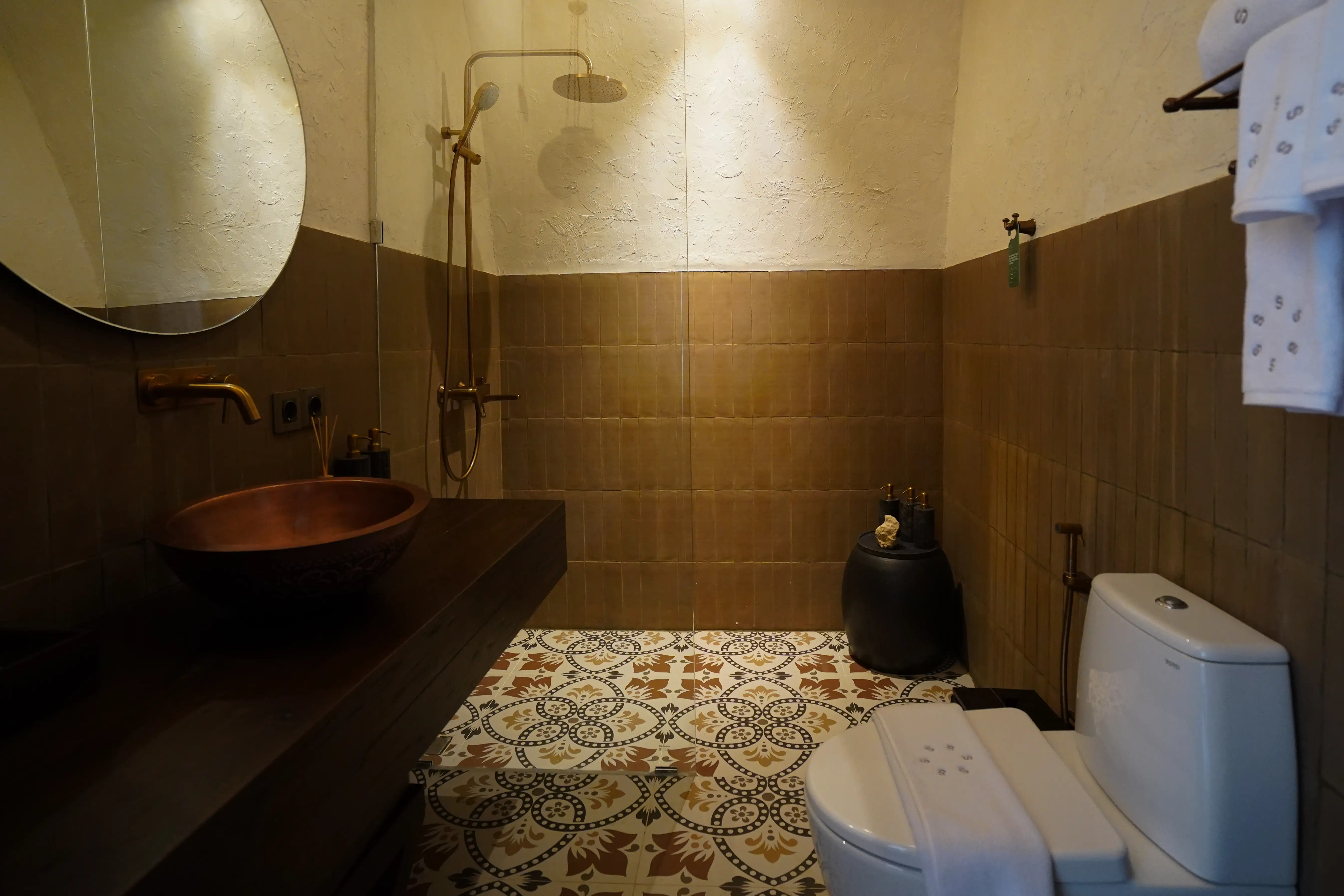 Flat 50m² in Indonesia, Bukit. Priced at 200000$ rent photo-4