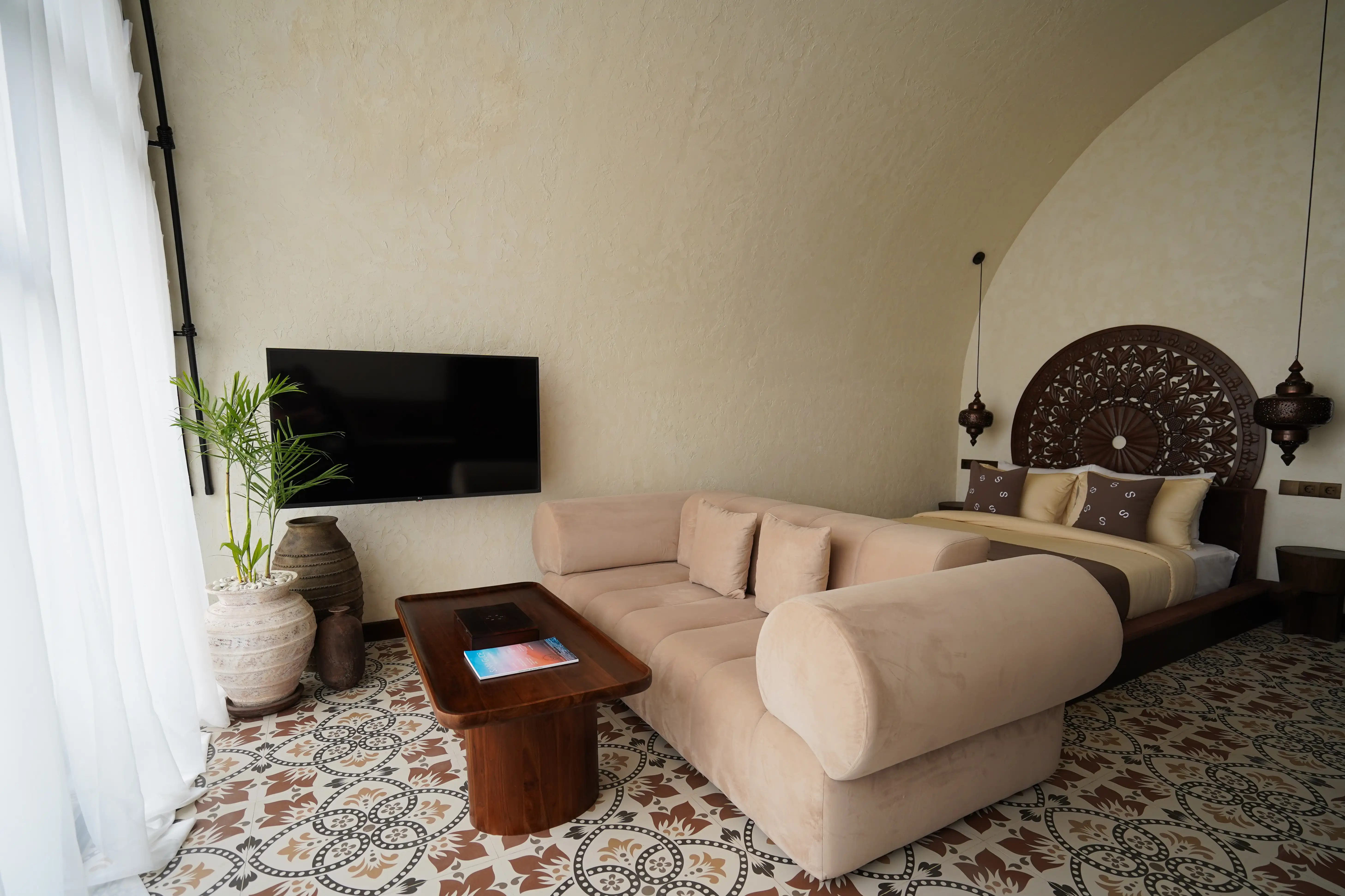 Flat 50m² in Indonesia, Bukit. Priced at 200000$ rent photo-13