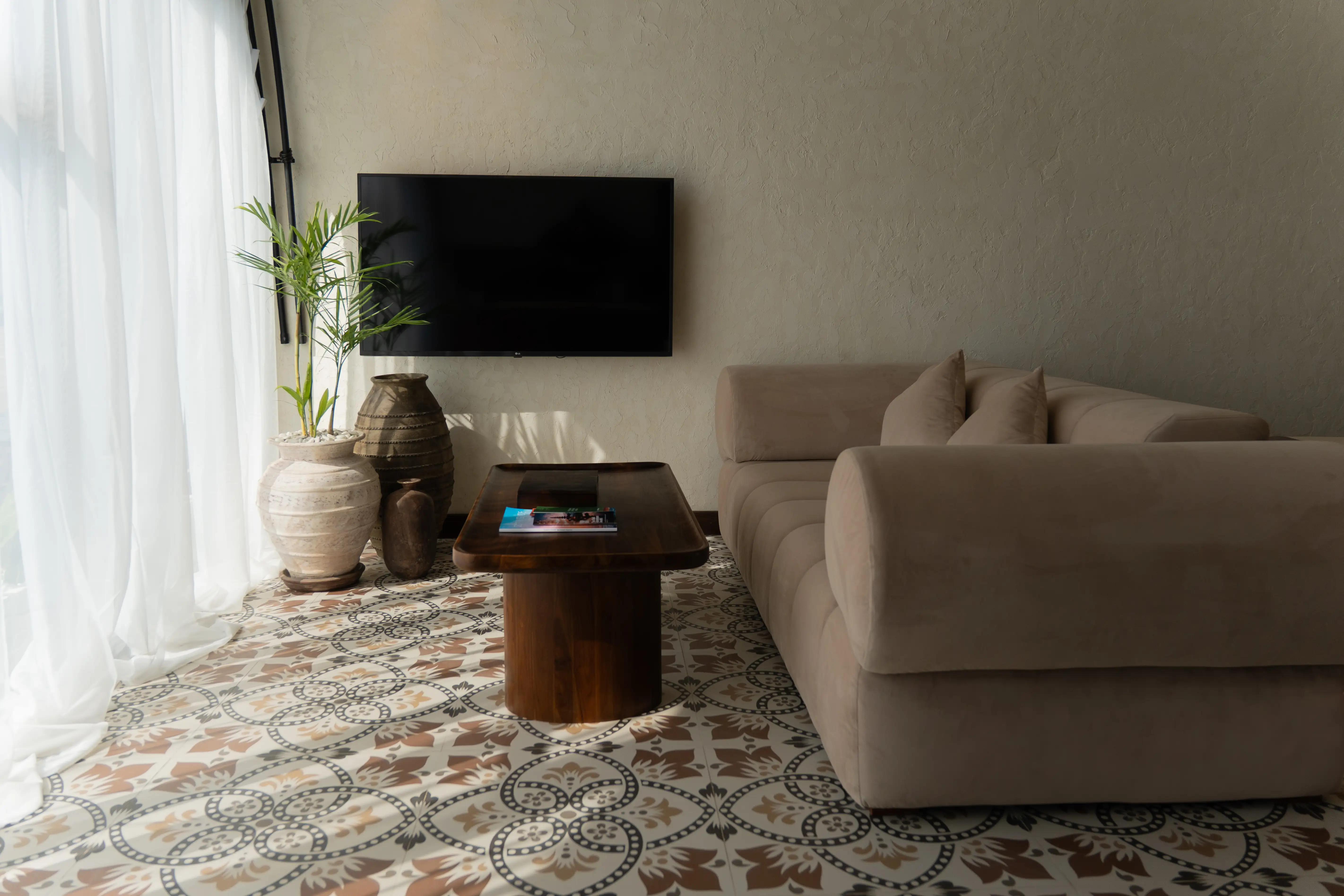 Flat 50m² in Indonesia, Bukit. Priced at 200000$ rent photo-14