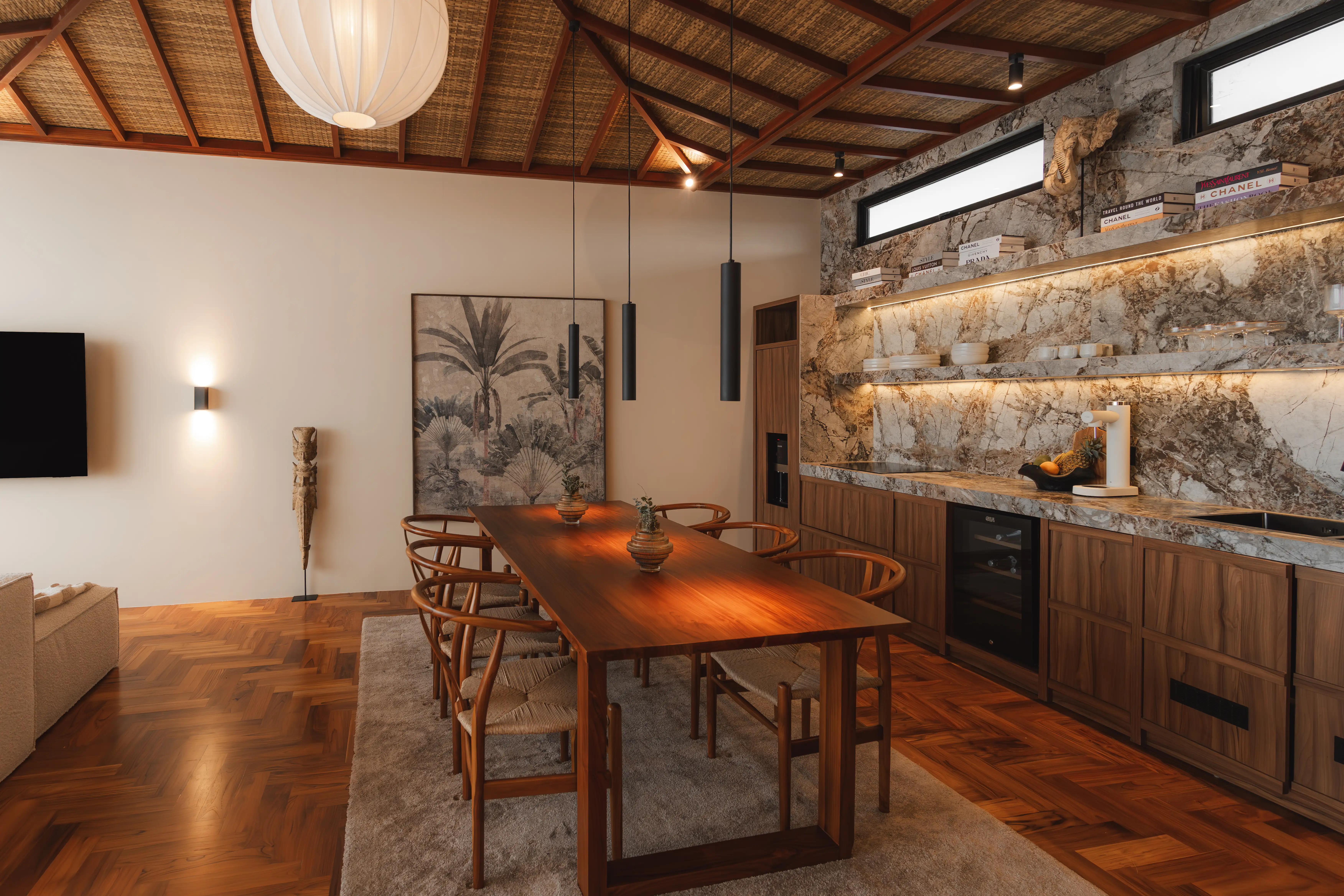 Flat 183m² in Indonesia, Canggu. Priced at 383000$ rent photo-12