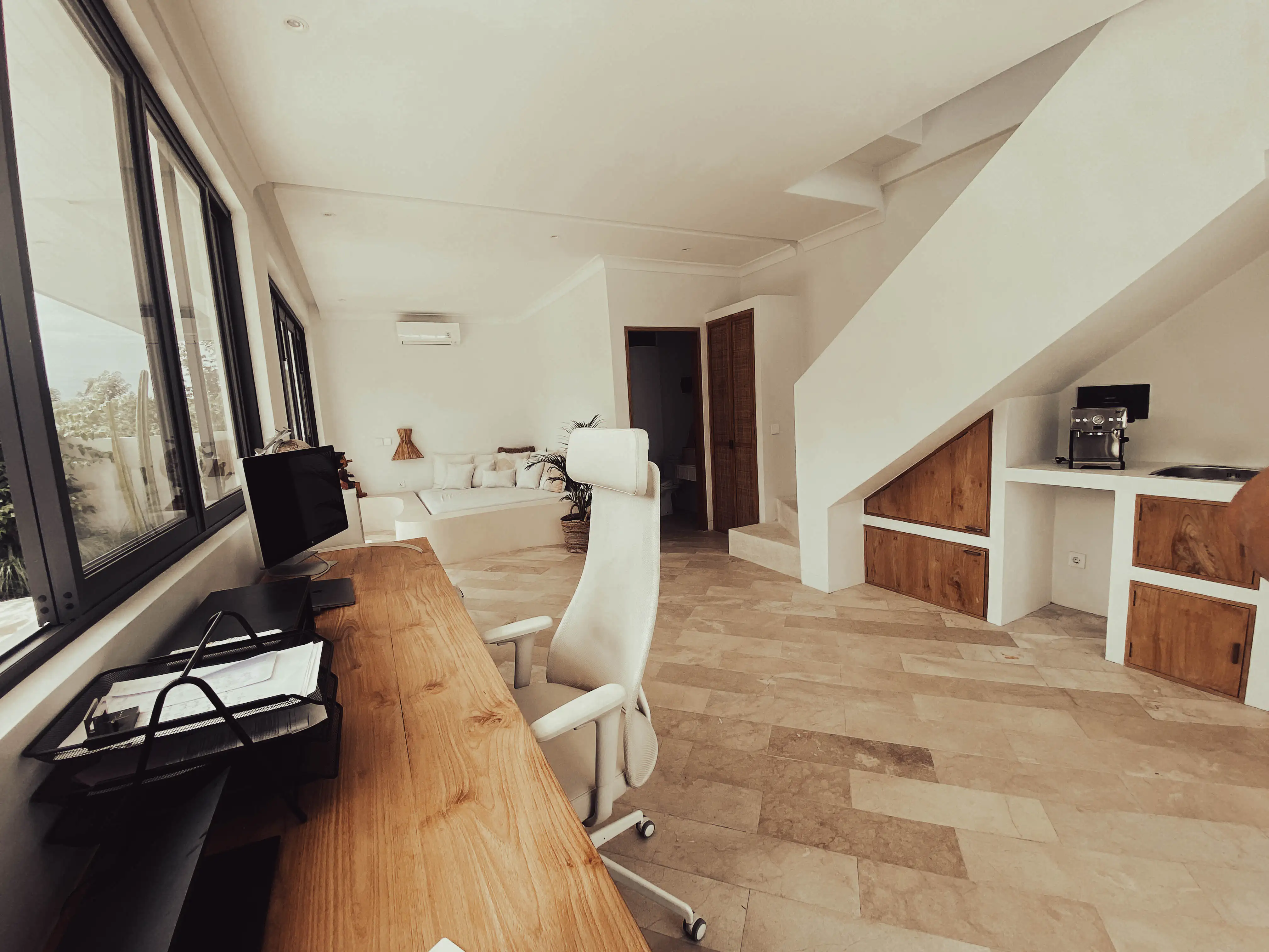 Villa 425m² in Indonesia, Bukit. Priced at 975000$ rent photo-7