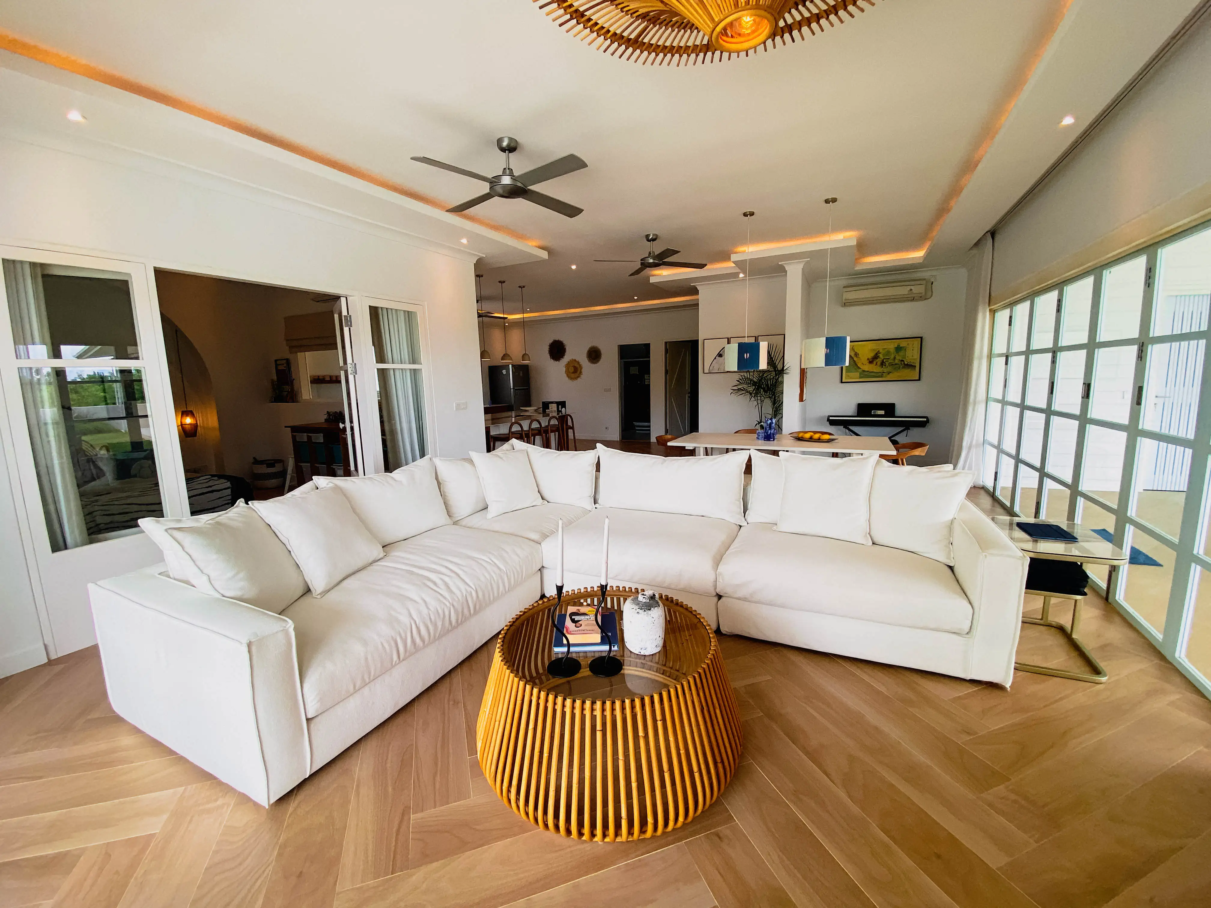Villa 425m² in Indonesia, Bukit. Priced at 975000$ rent photo-20