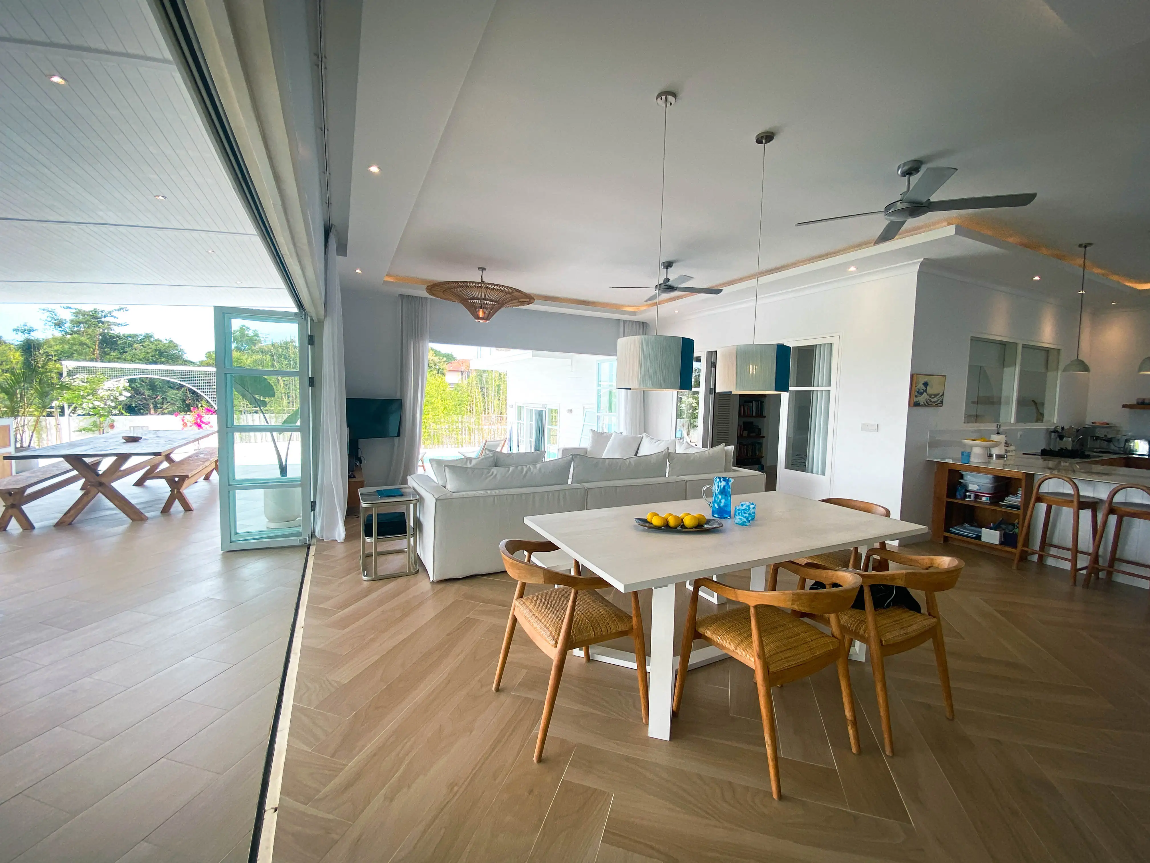 Villa 425m² in Indonesia, Bukit. Priced at 975000$ rent photo-21
