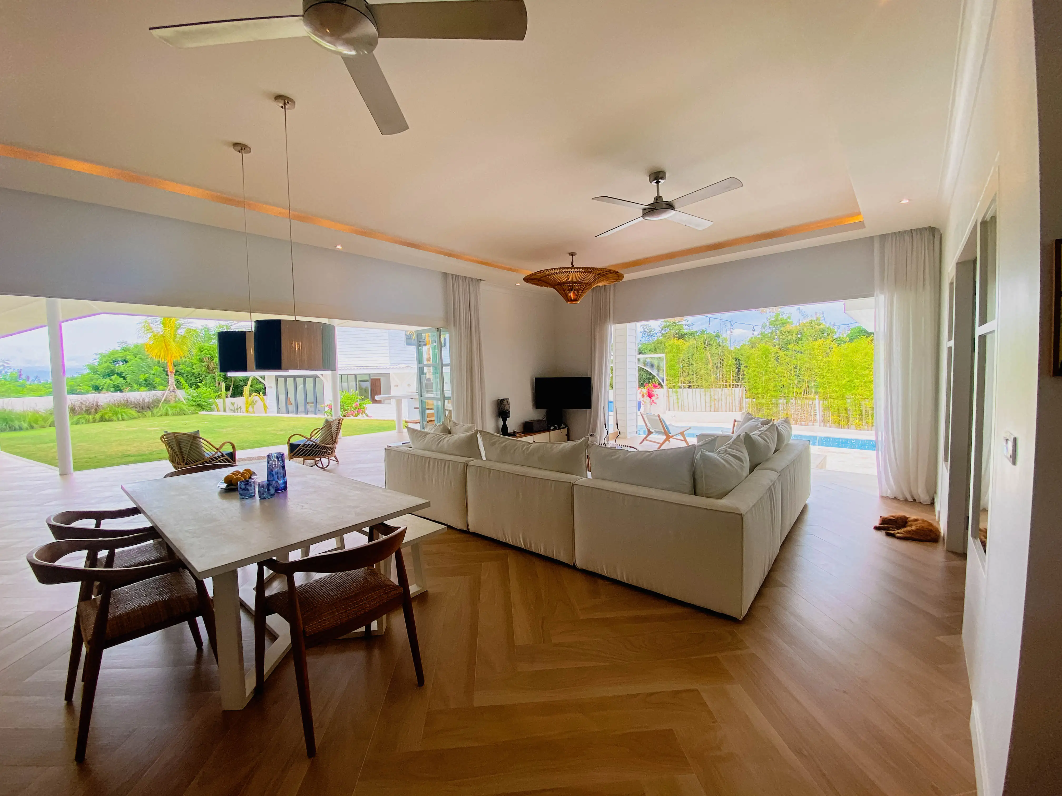 Villa 425m² in Indonesia, Bukit. Priced at 975000$ rent photo-28