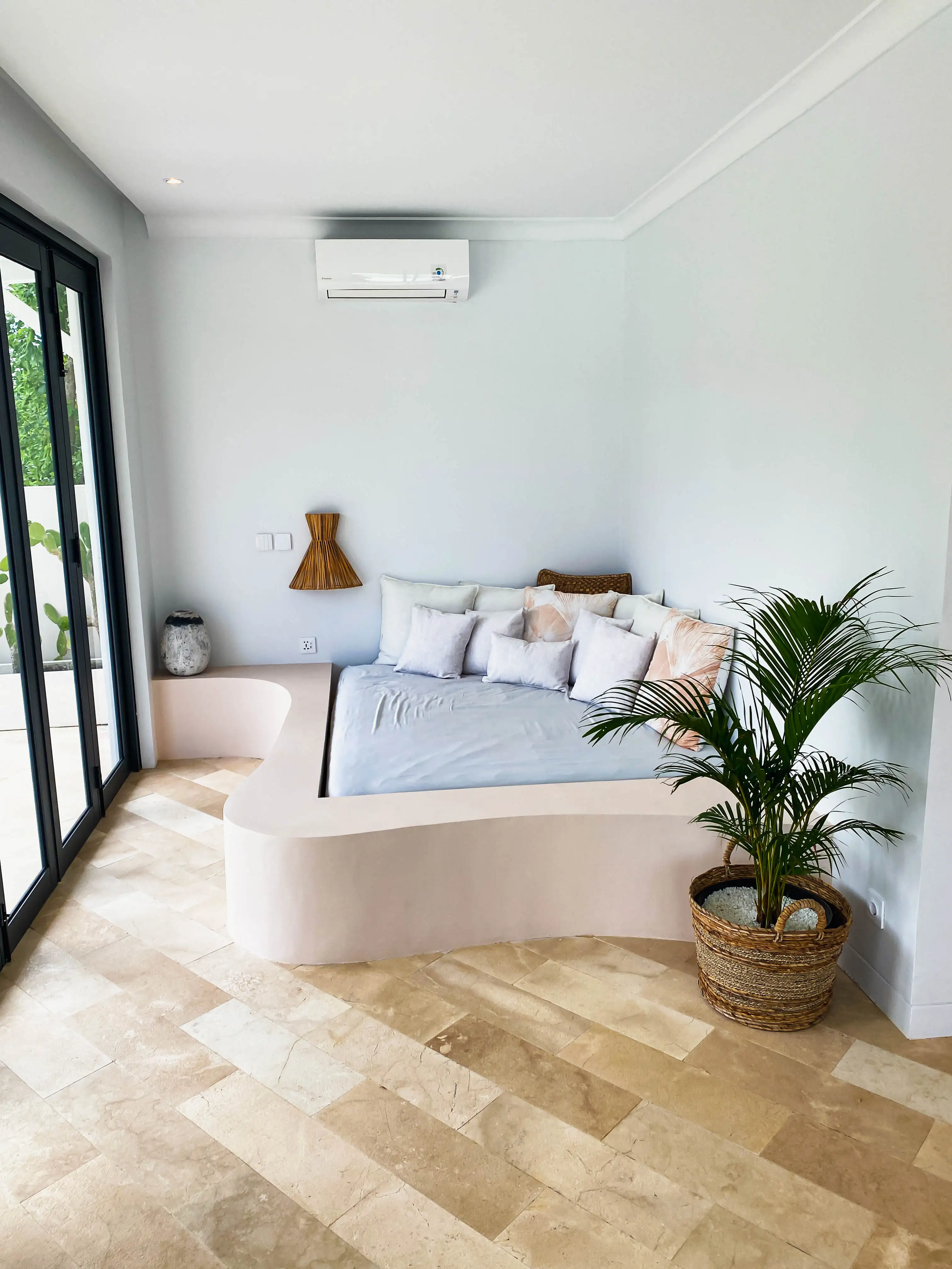Villa 425m² in Indonesia, Bukit. Priced at 975000$ rent photo-31