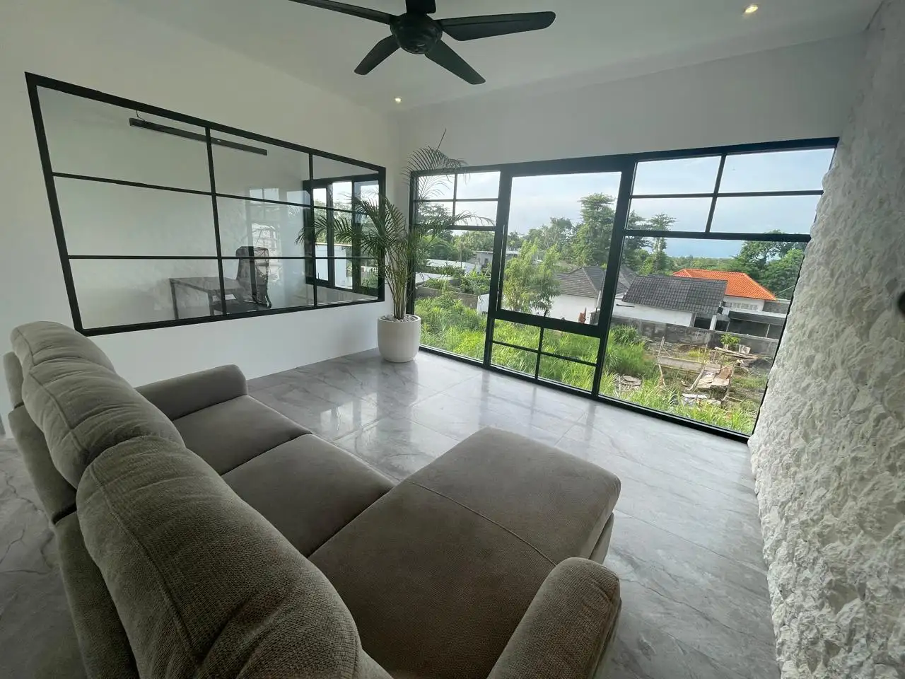 Villa 260m² in Indonesia, Bukit. Priced at 400000$ rent photo-4