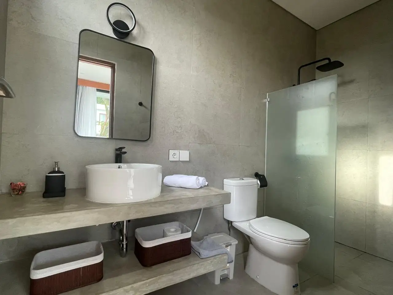 Villa 260m² in Indonesia, Bukit. Priced at 400000$ rent photo-14