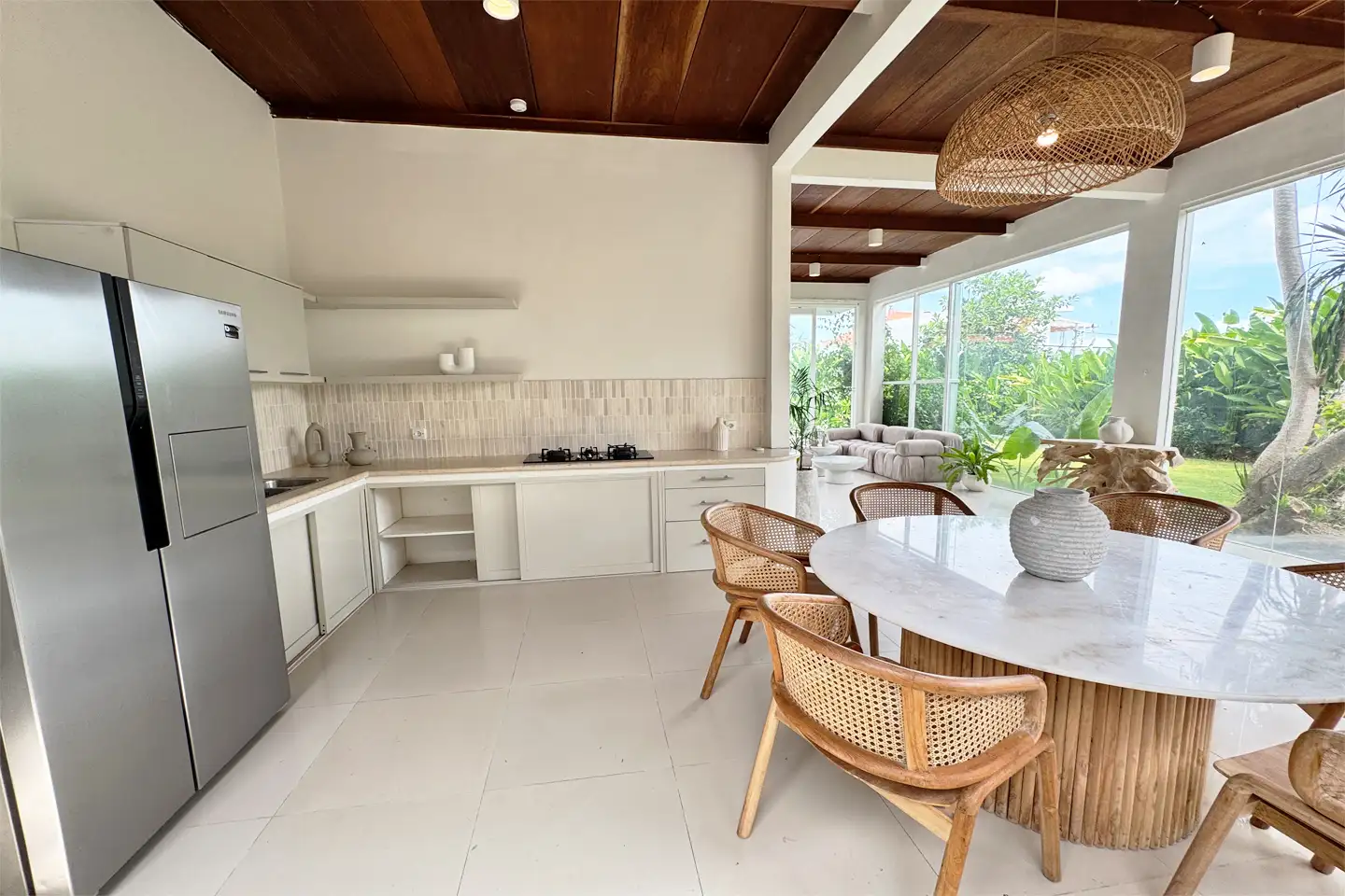 Villa 500m² in Indonesia, Canggu. Priced at 45000$ rent photo-16