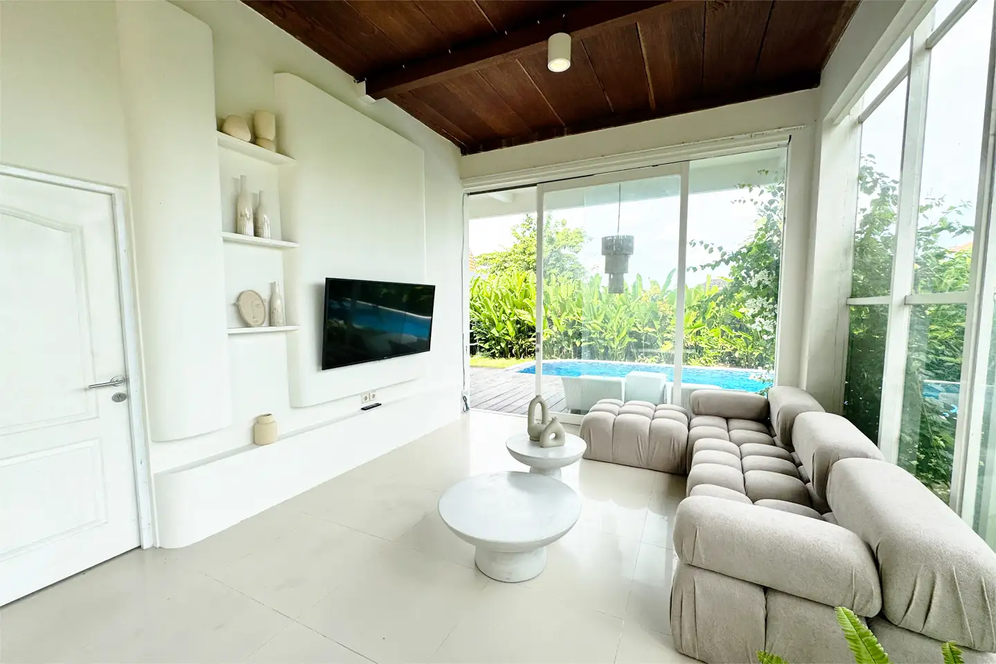 Villa 500m² in Indonesia, Canggu. Priced at 45000$ rent photo-18