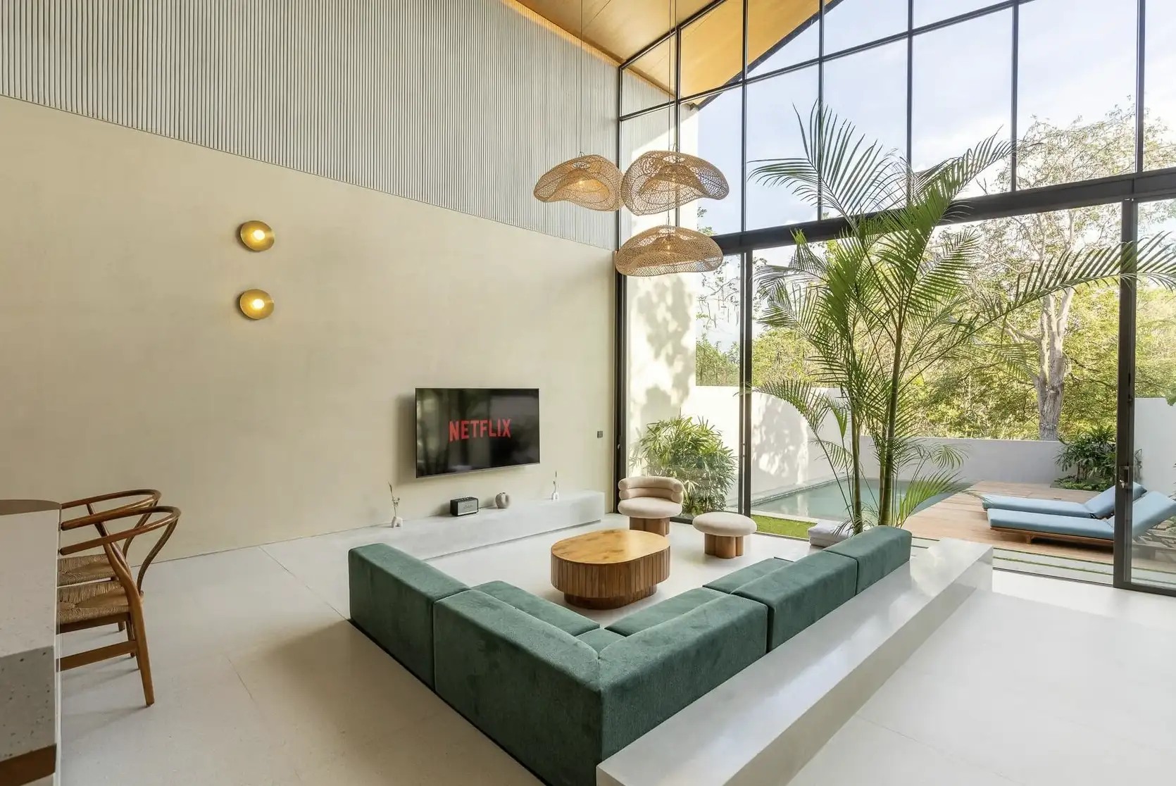 Villa 218m² in Indonesia, Bukit. Priced at 90000$ rent photo-12
