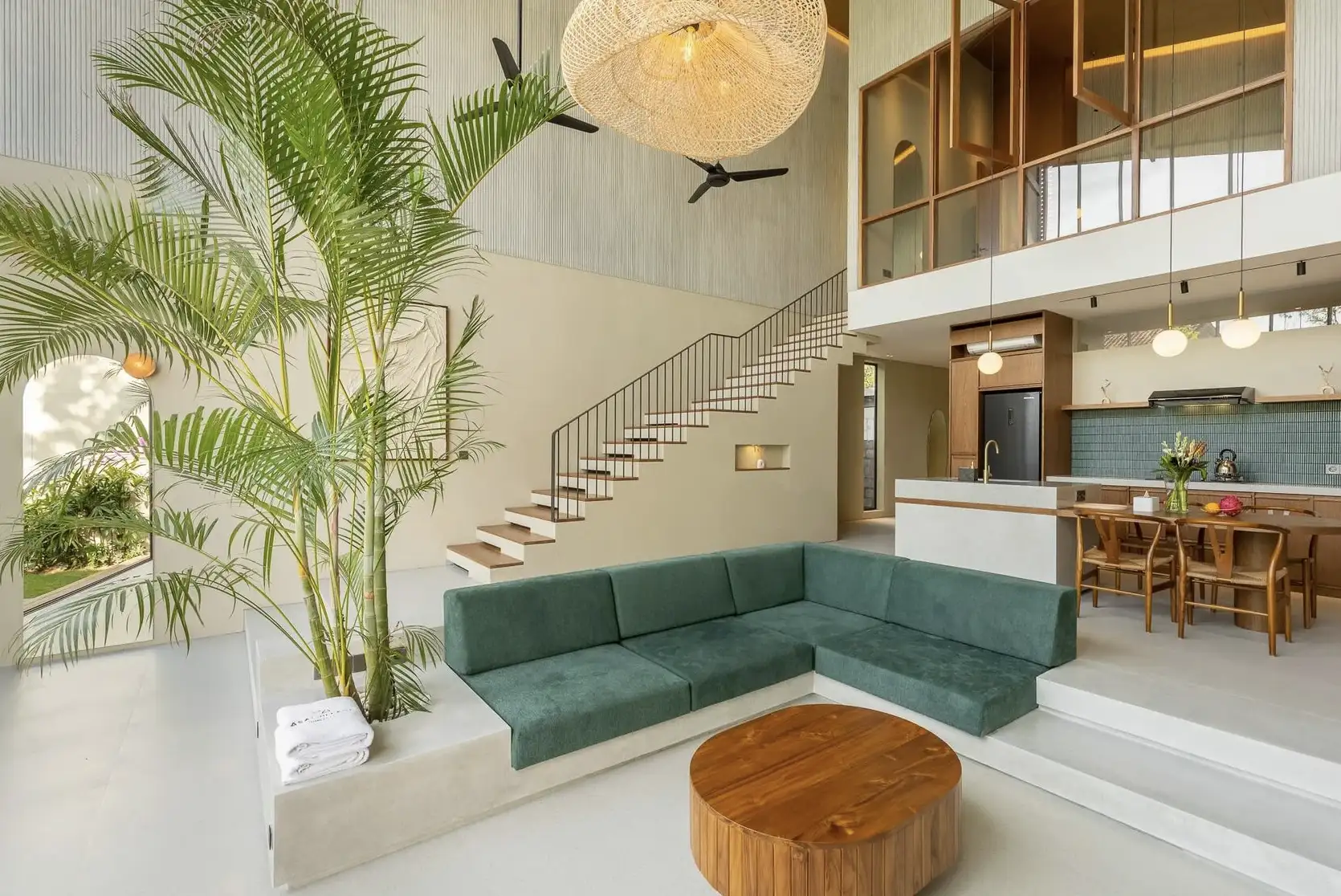 Villa 218m² in Indonesia, Bukit. Priced at 90000$ rent photo-13