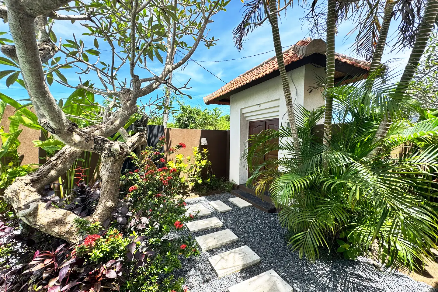 Villa 350m² in Indonesia, Bukit. Priced at 23700$ rent photo-1