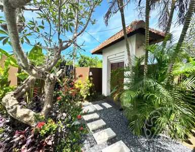 Rent in Indonesia for 23700$