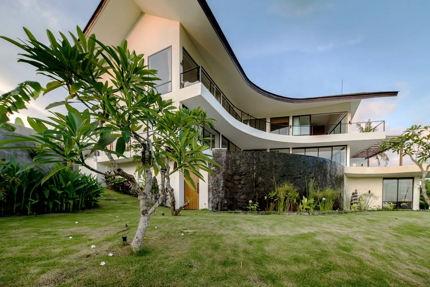 Villa 547m² in Indonesia, Canggu. Priced at 1250000$ rent photo-1