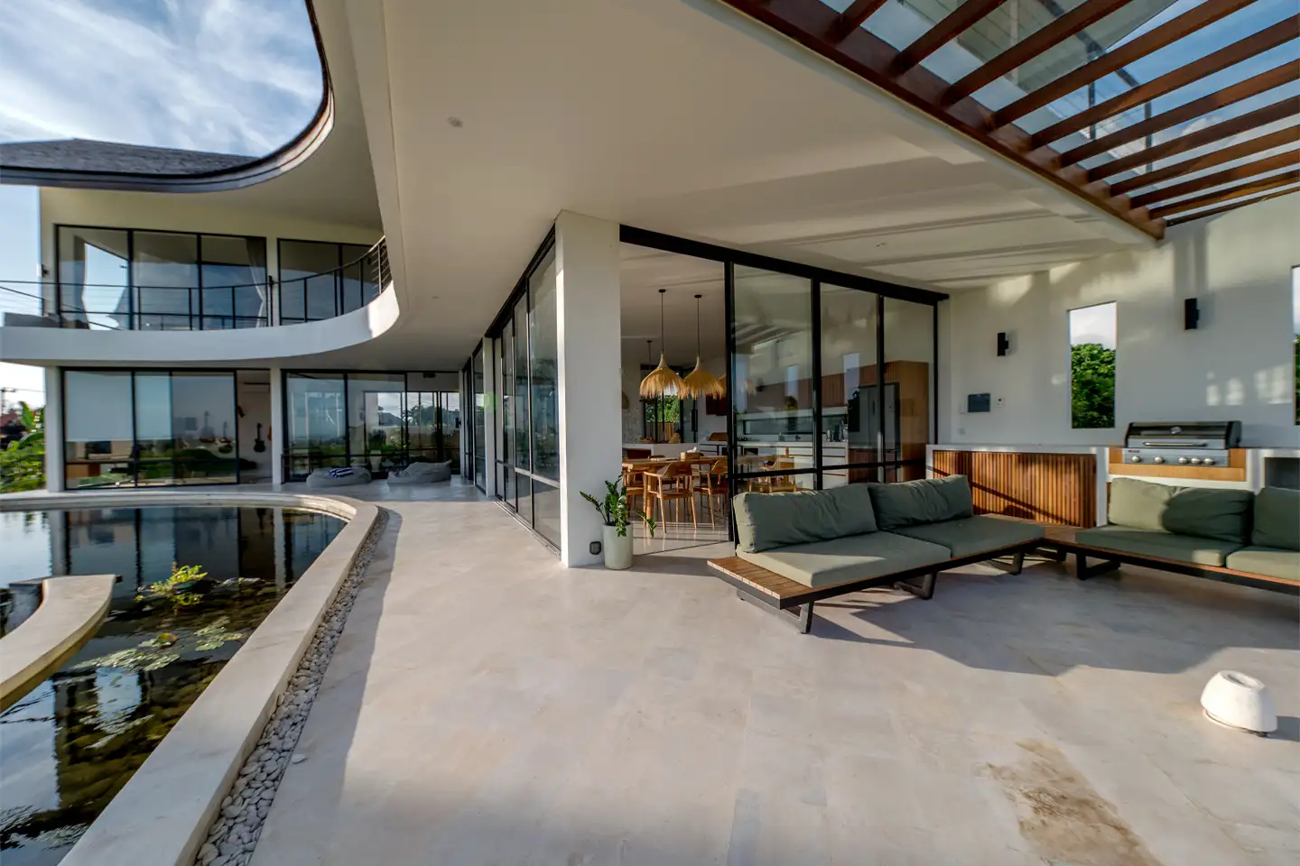 Villa 547m² in Indonesia, Canggu. Priced at 1250000$ rent photo-3