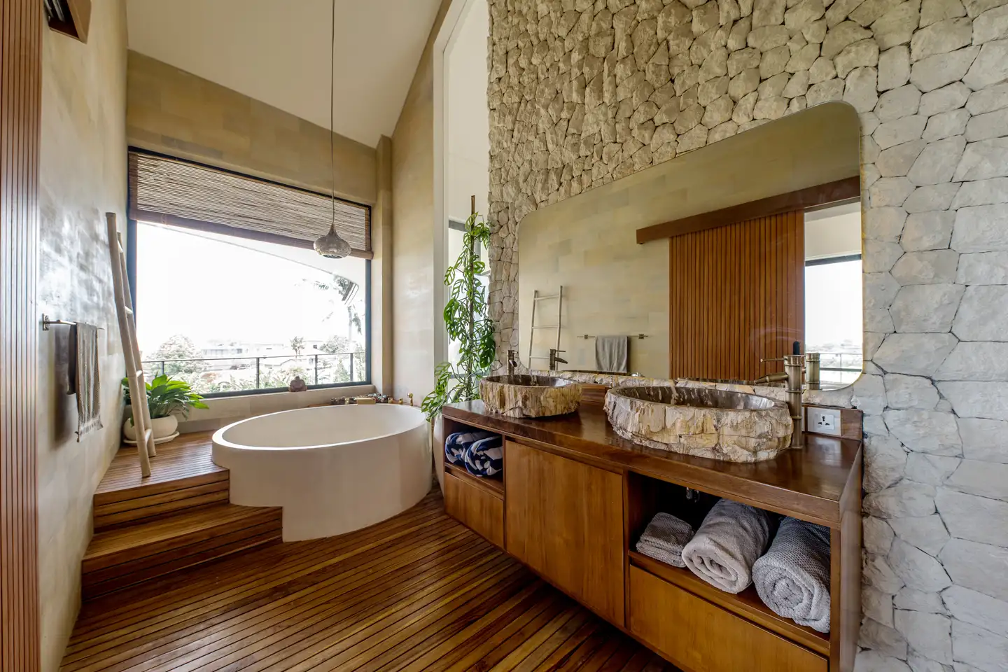 Villa 547m² in Indonesia, Canggu. Priced at 1250000$ rent photo-8
