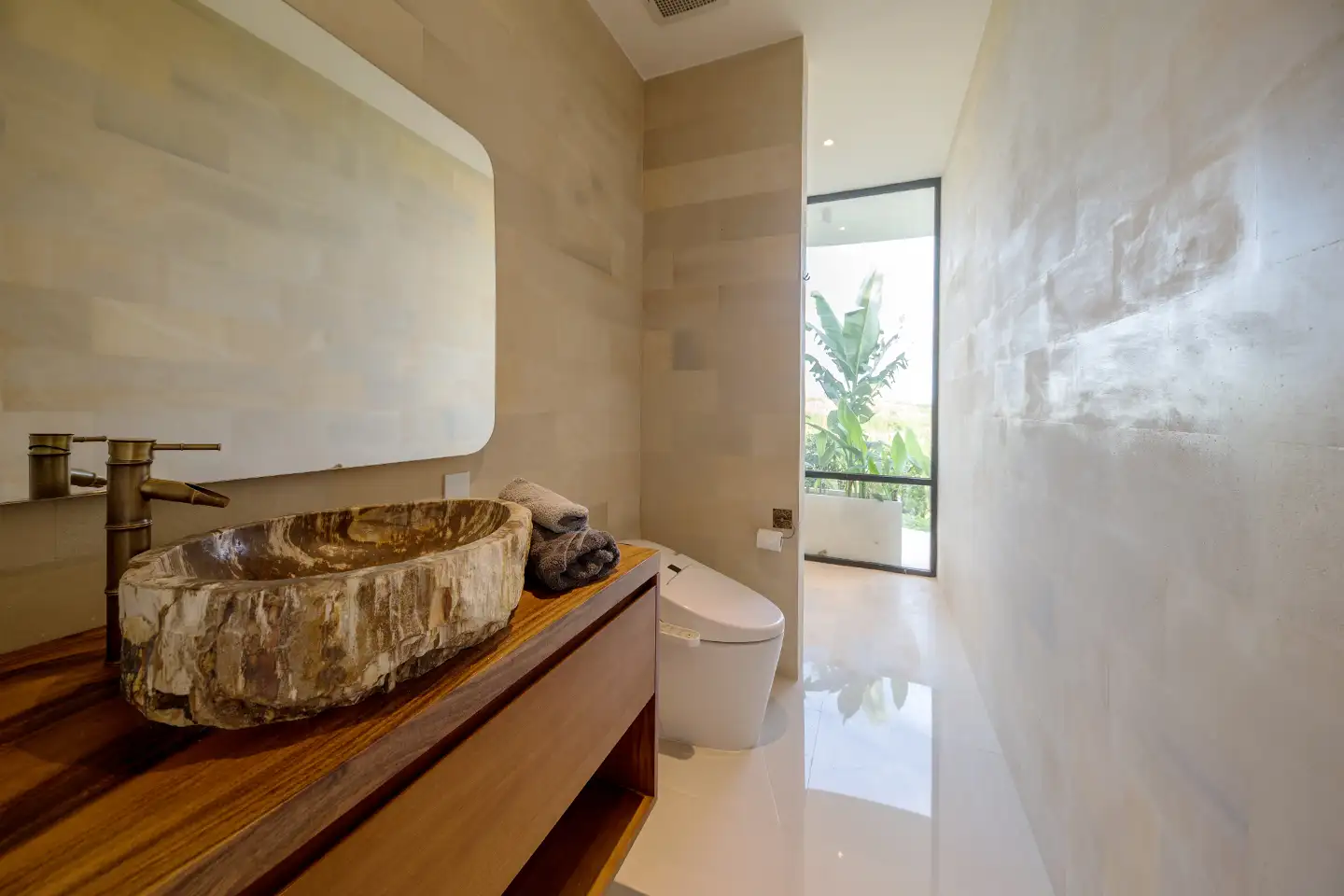 Villa 547m² in Indonesia, Canggu. Priced at 1250000$ rent photo-10