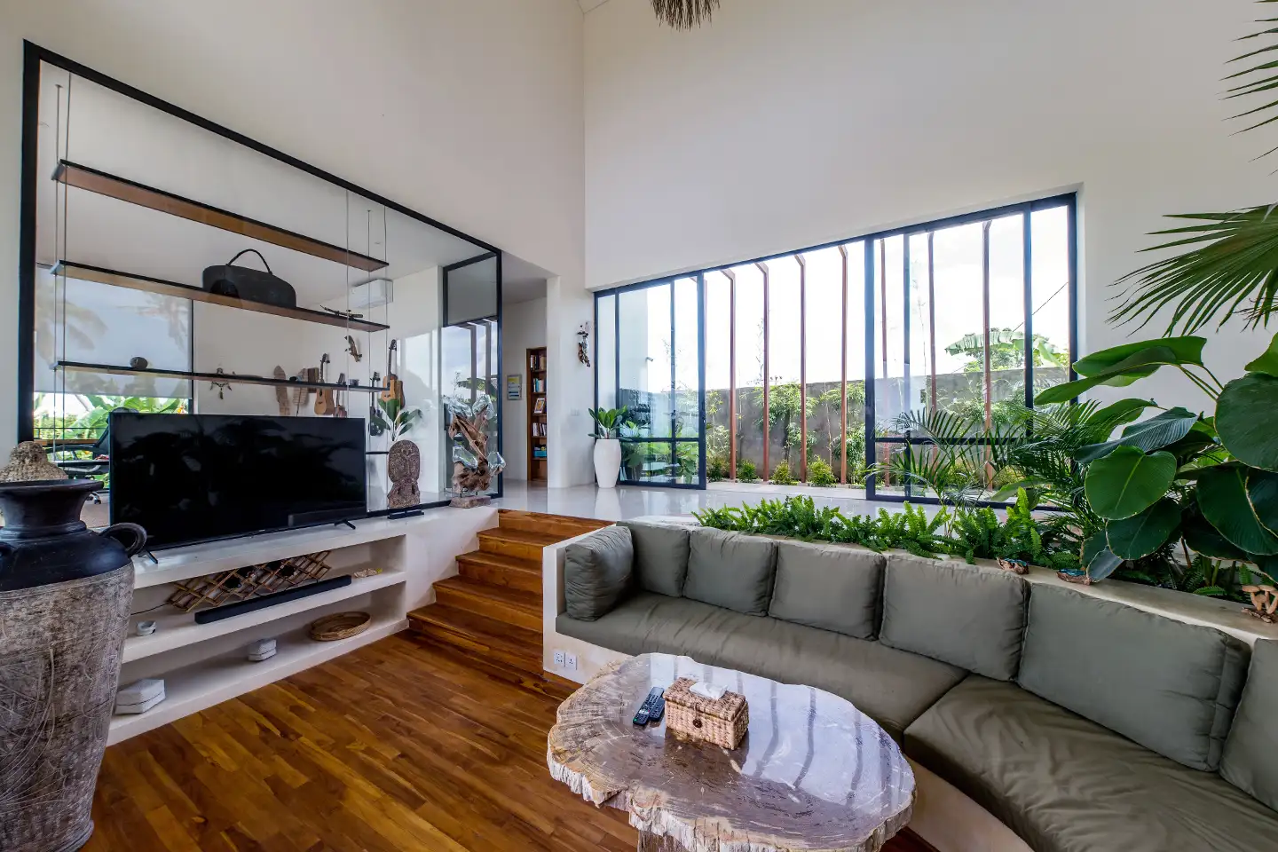 Villa 547m² in Indonesia, Canggu. Priced at 1250000$ rent photo-19
