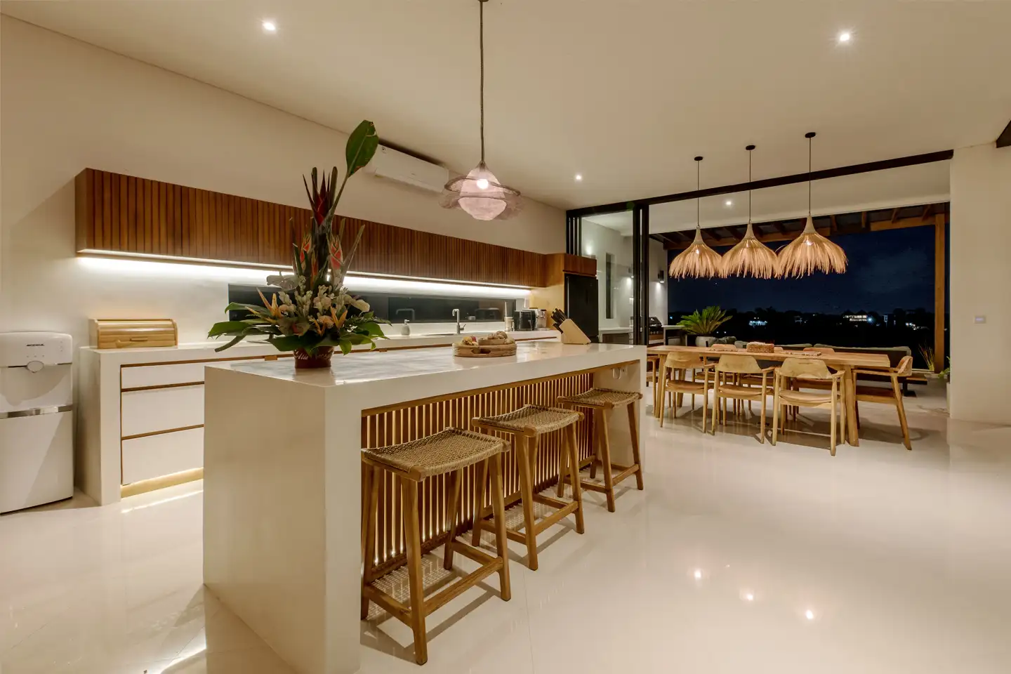 Villa 547m² in Indonesia, Canggu. Priced at 1250000$ rent photo-22