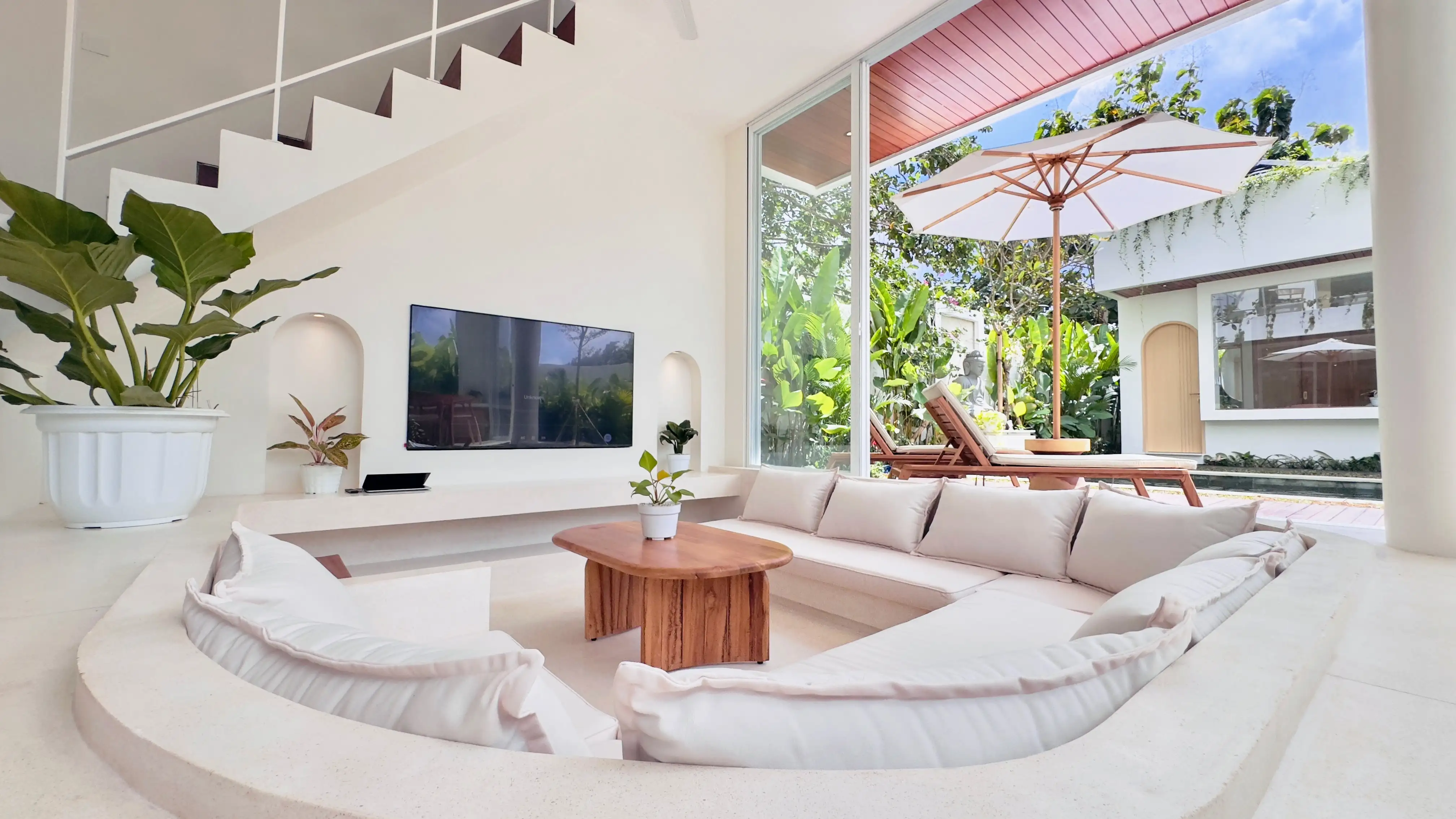 Villa 202m² in Indonesia, Bukit. Priced at 350000$ rent photo-17