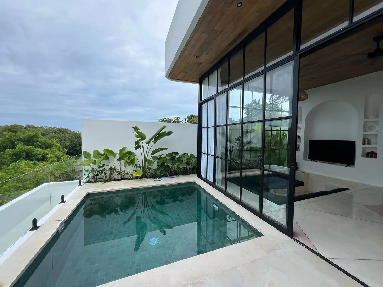 Villa 65m² in Indonesia, Bukit. Priced at 149000$ rent photo-3