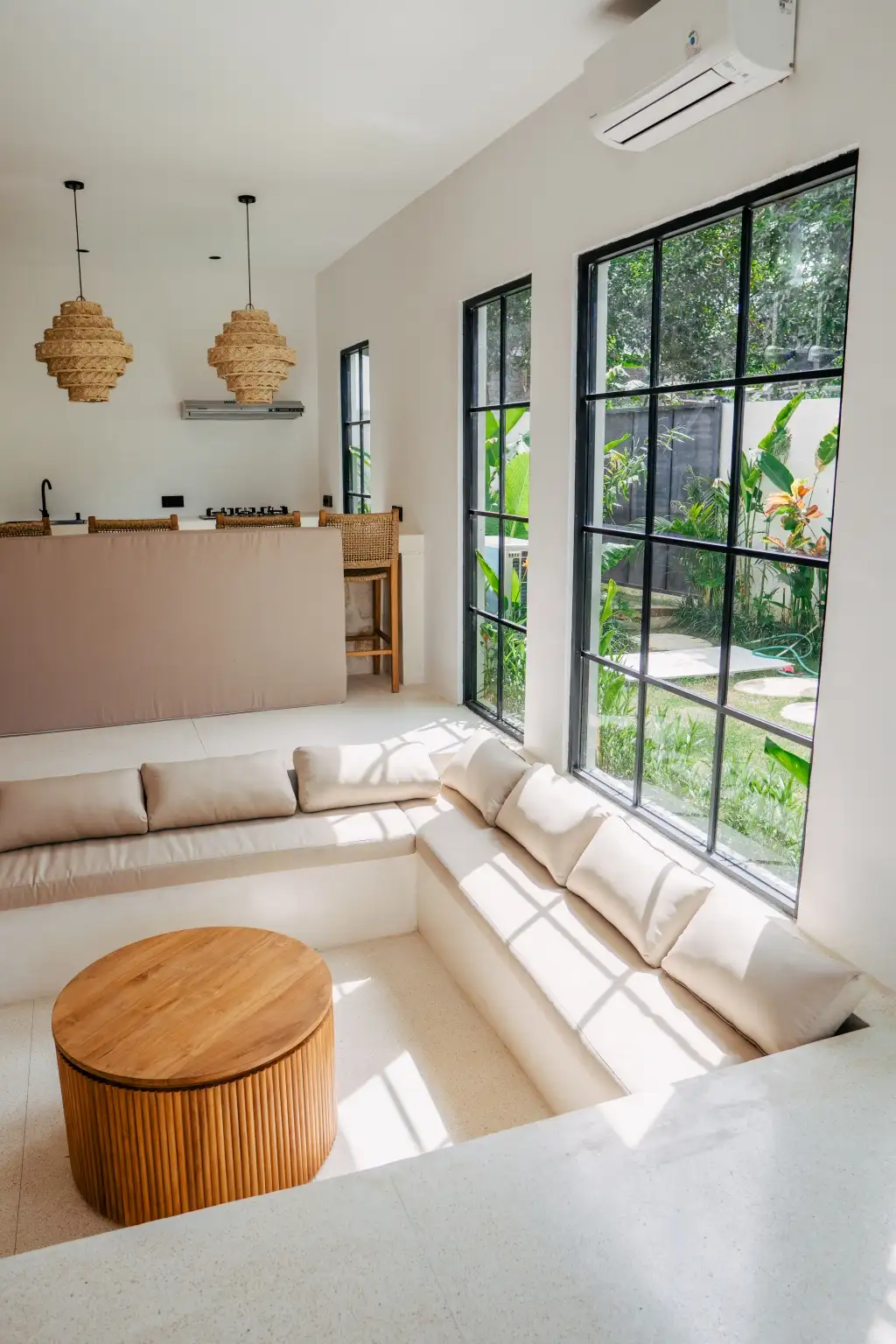 Villa 180m² in Indonesia, Bukit. Priced at 21950$ rent photo-18