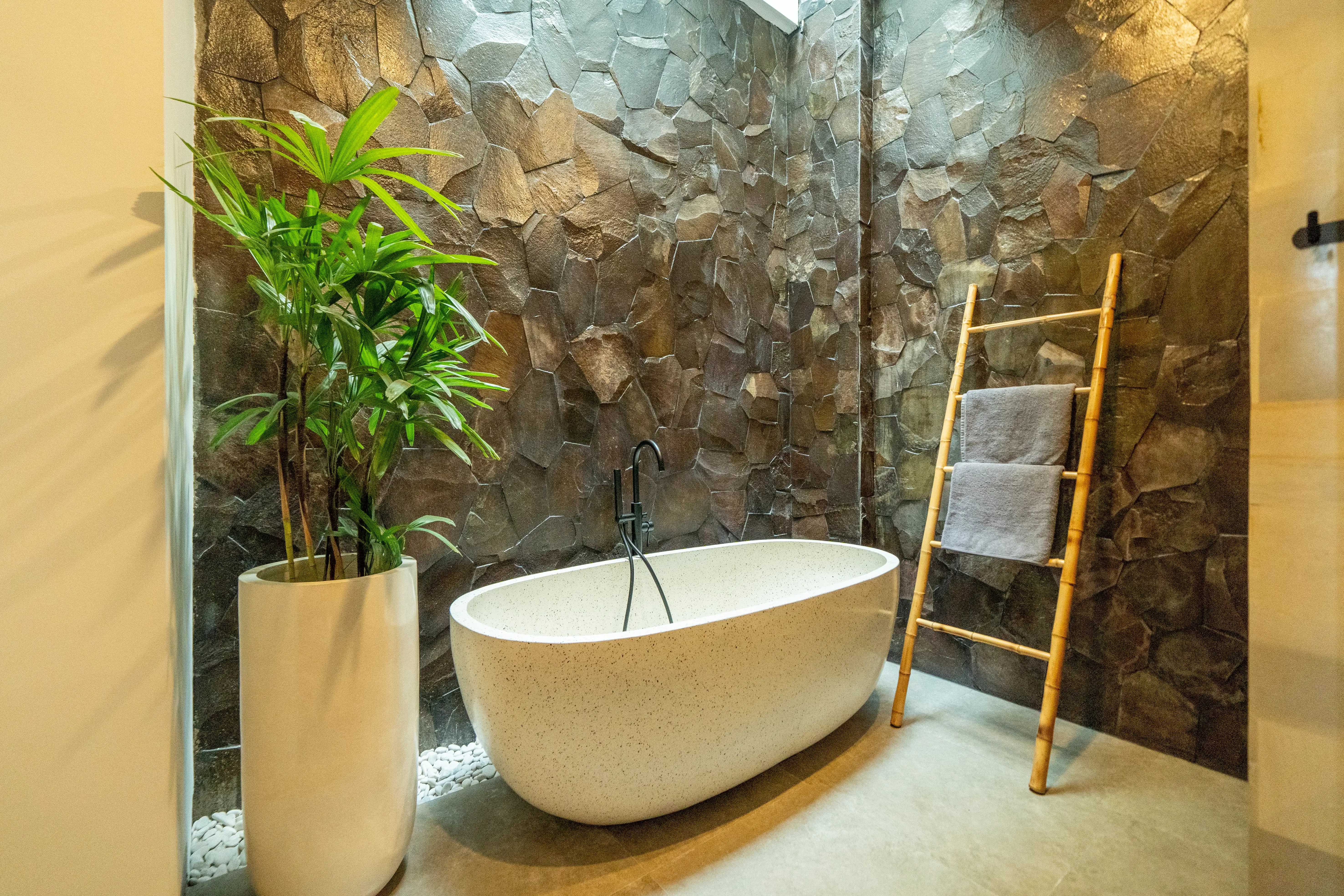 Villa 148m² in Indonesia, Canggu. Priced at 370000$ rent photo-8