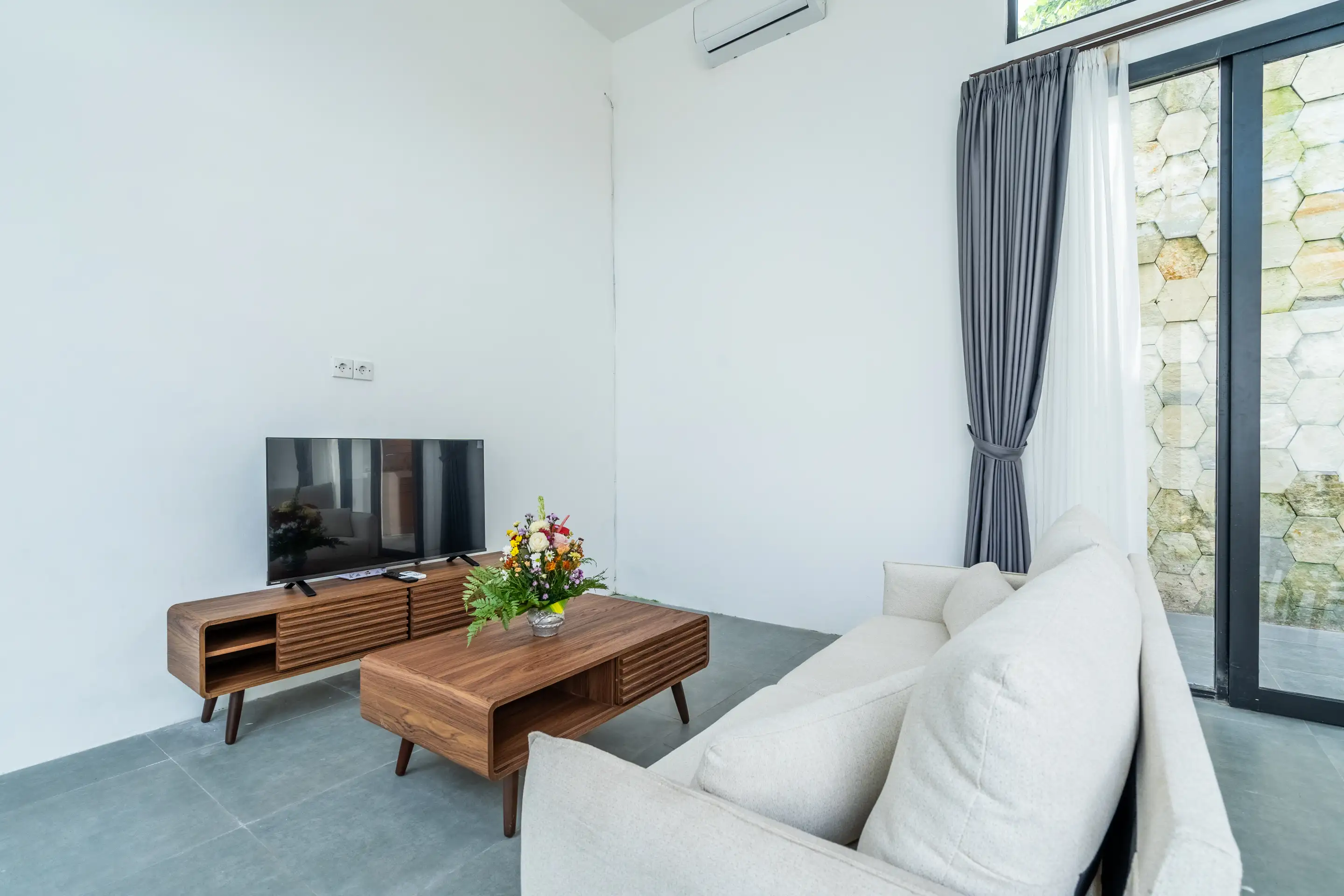 Villa 144m² in Indonesia, Canggu. Priced at 130000$ rent photo-5