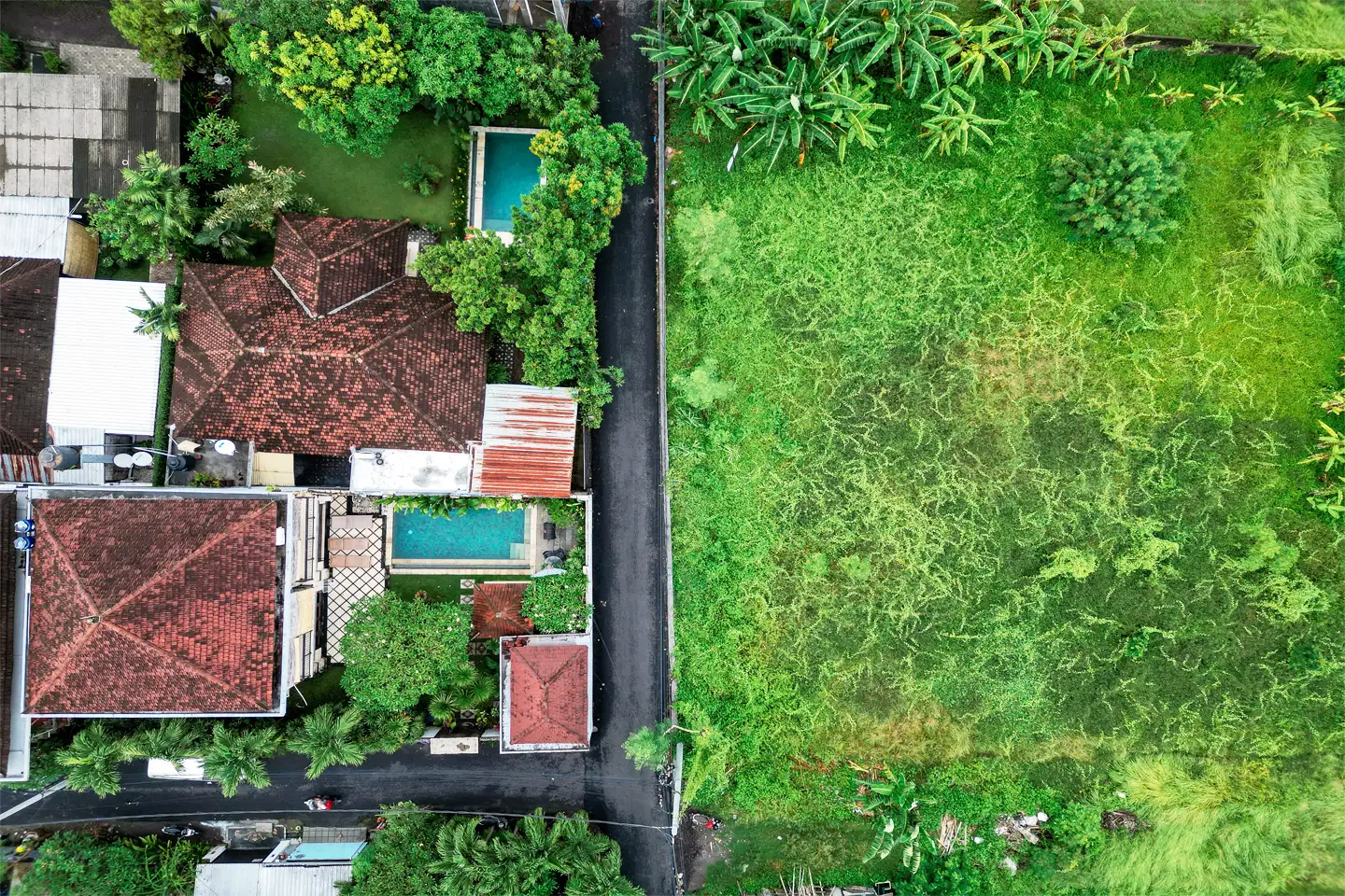 Land 0m² in Indonesia, Canggu. Priced at 331600$ rent photo-3