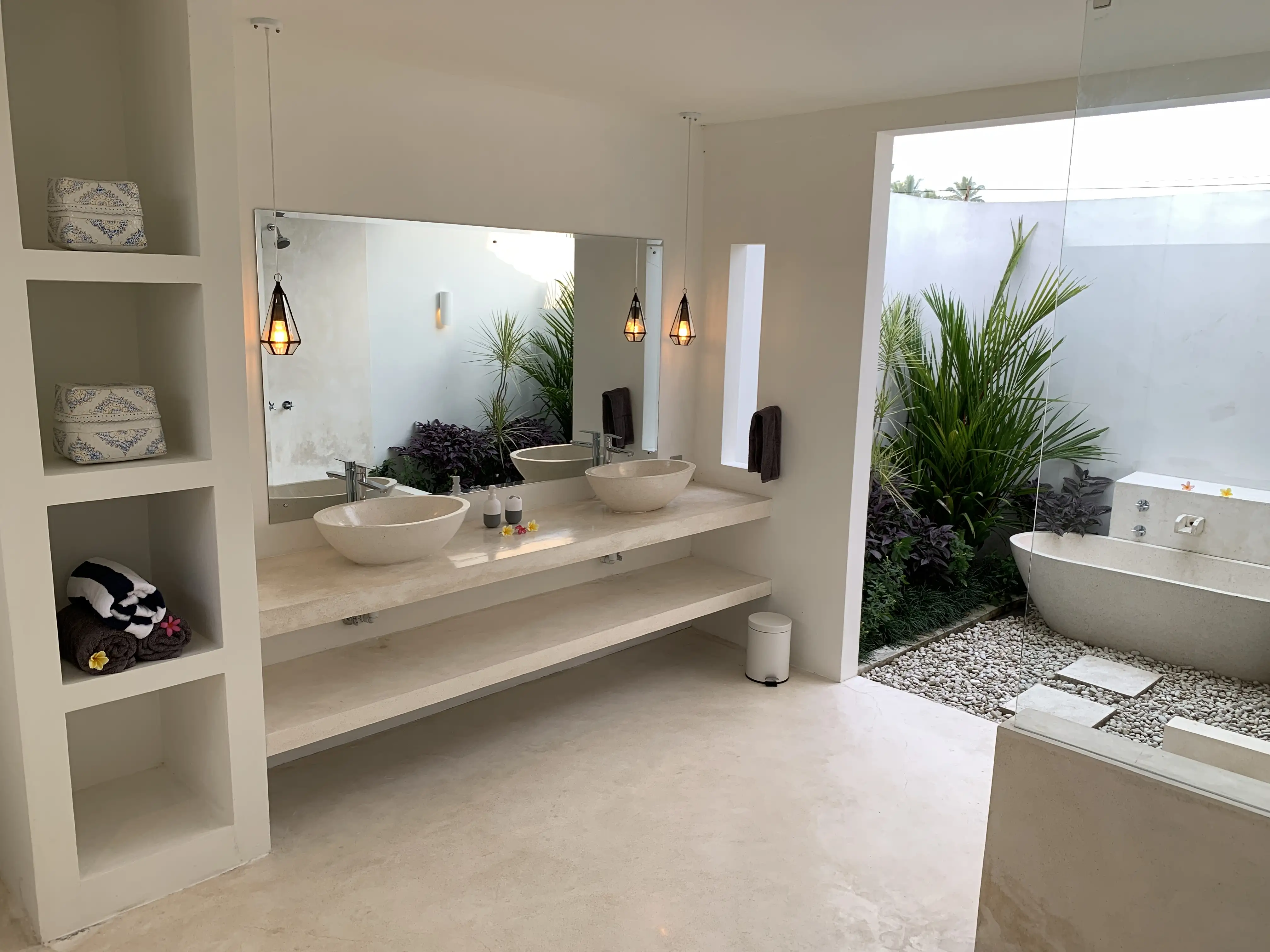 Villa 230m² in Indonesia, Ubud. Priced at 350000$ rent photo-9