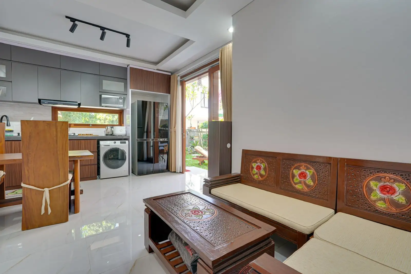 Villa 200m² in Indonesia, Sanur. Priced at 23090$ rent photo-6