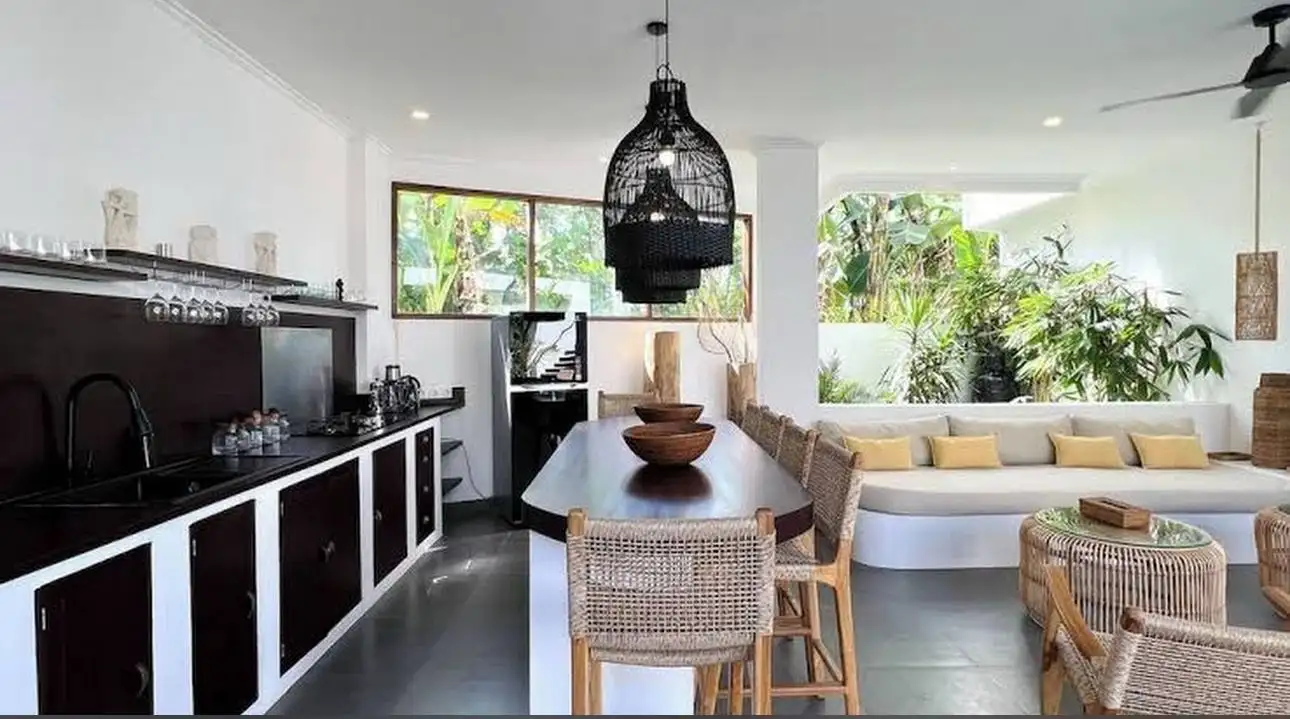 Villa 200m² in Indonesia, Canggu. Priced at 325000$ rent photo-6