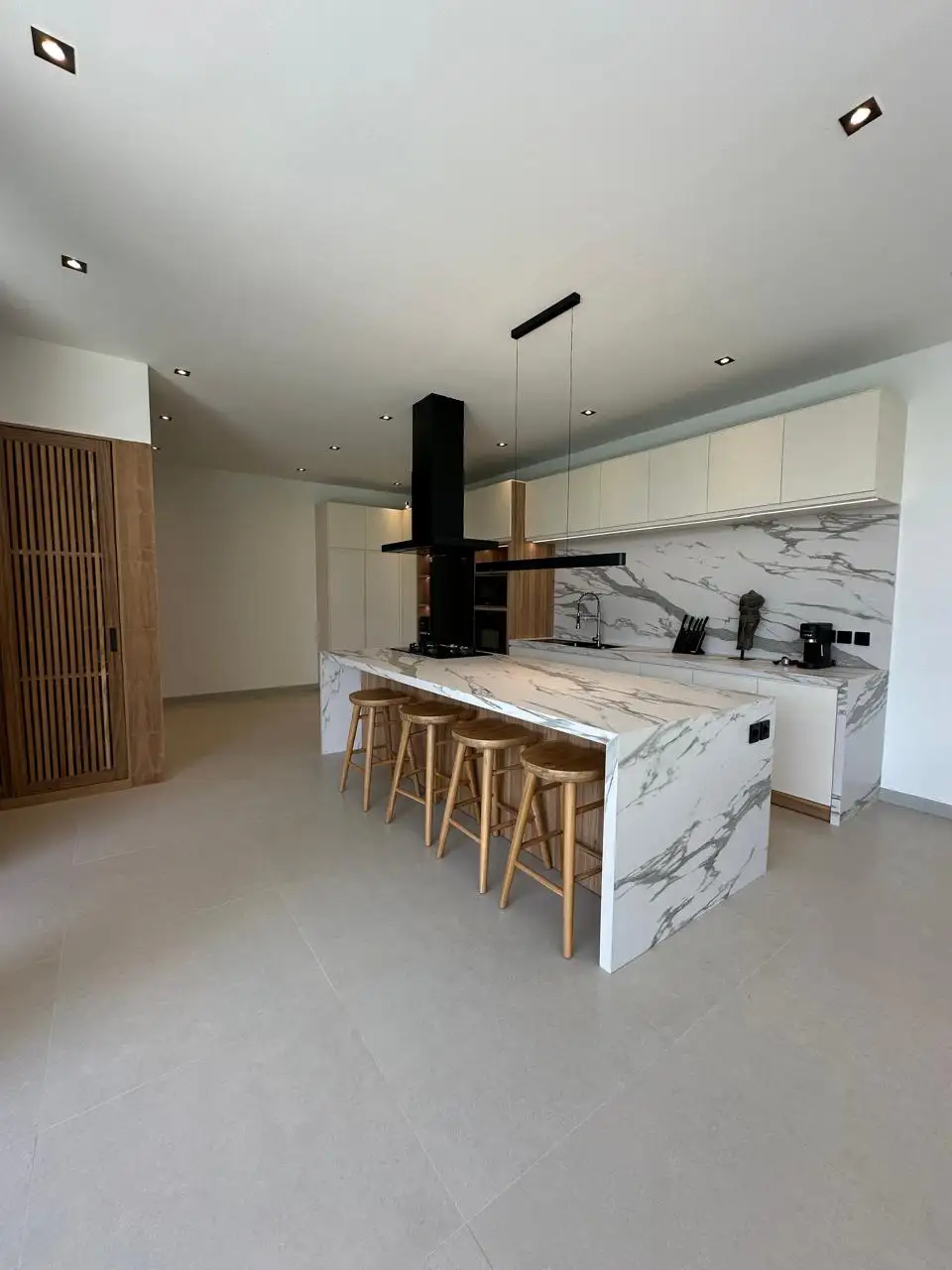 Villa 350m² in Indonesia, Canggu. Priced at 612370$ rent photo-5