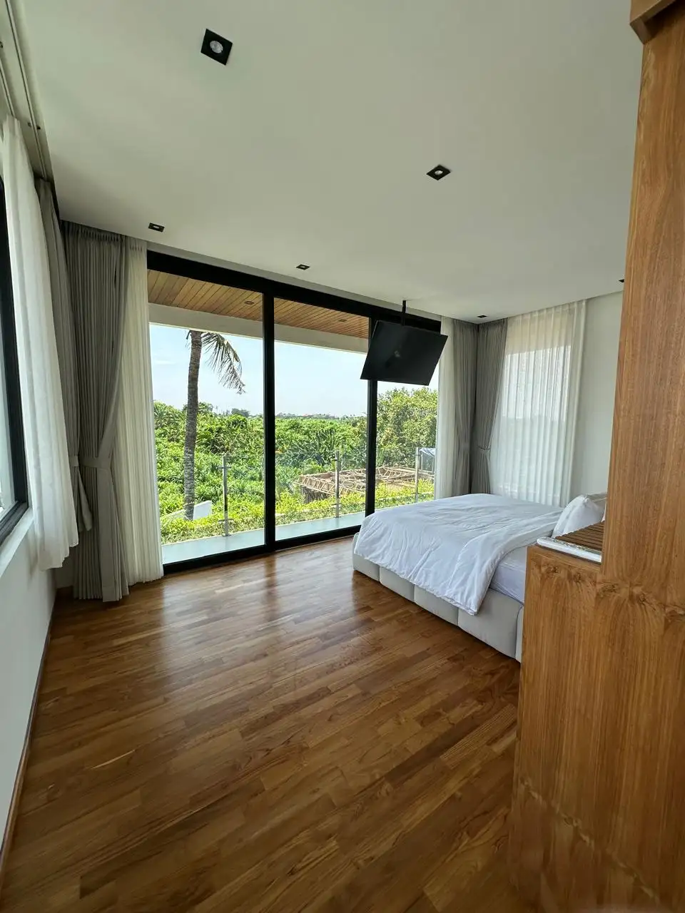 Villa 350m² in Indonesia, Canggu. Priced at 612370$ rent photo-12