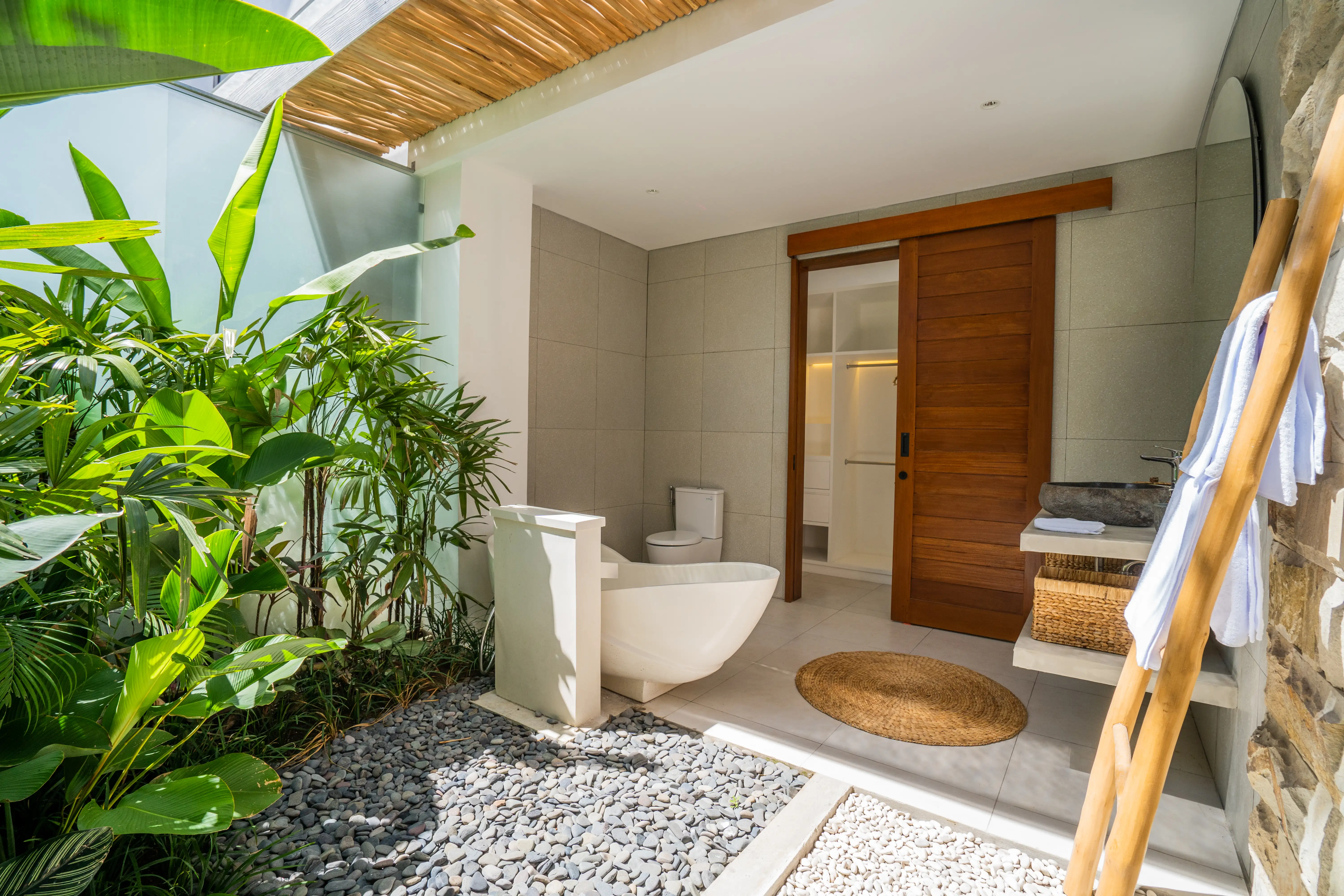 Villa 189m² in Indonesia, Kerobokan. Priced at 470000$ rent photo-11
