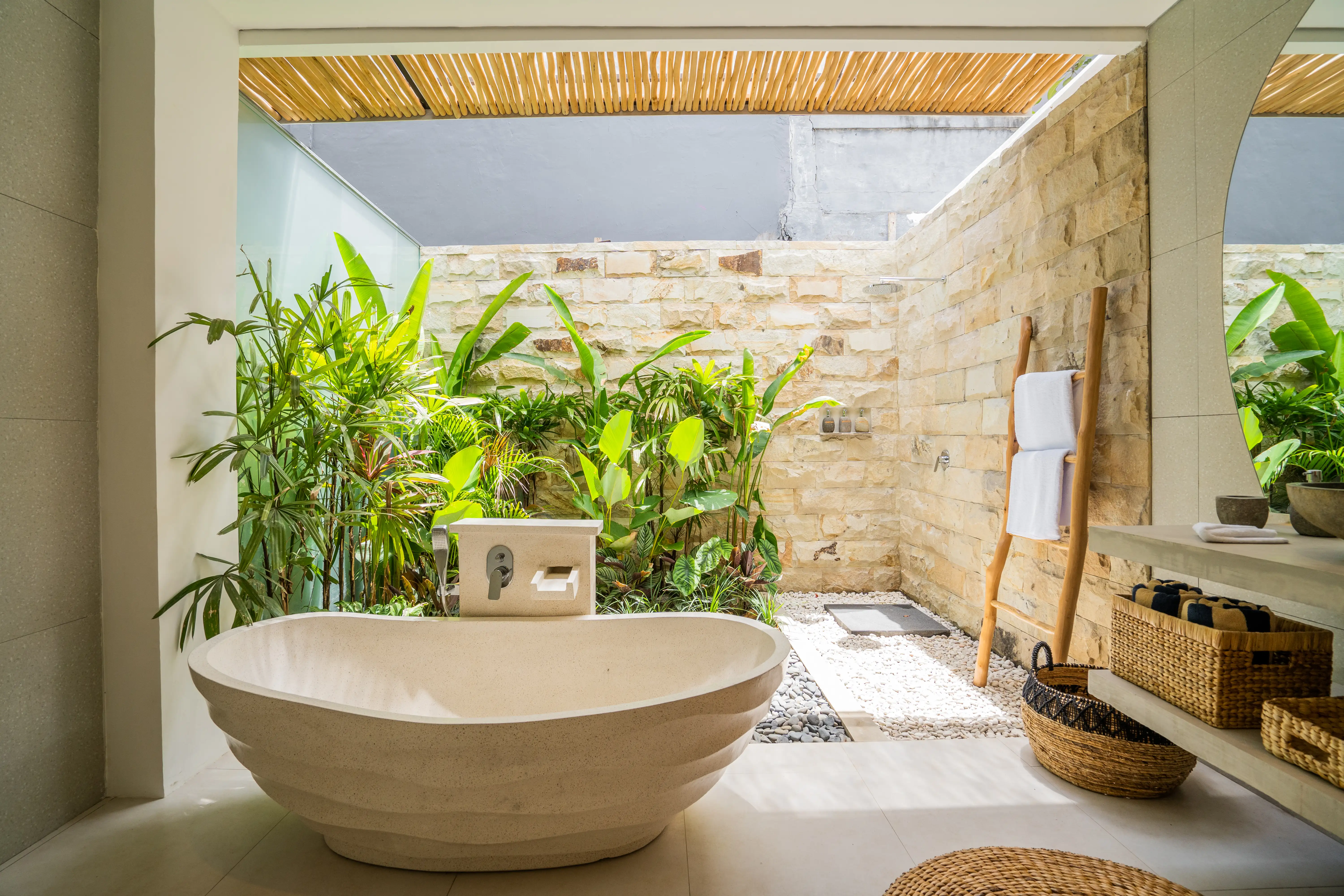 Villa 189m² in Indonesia, Kerobokan. Priced at 470000$ rent photo-35