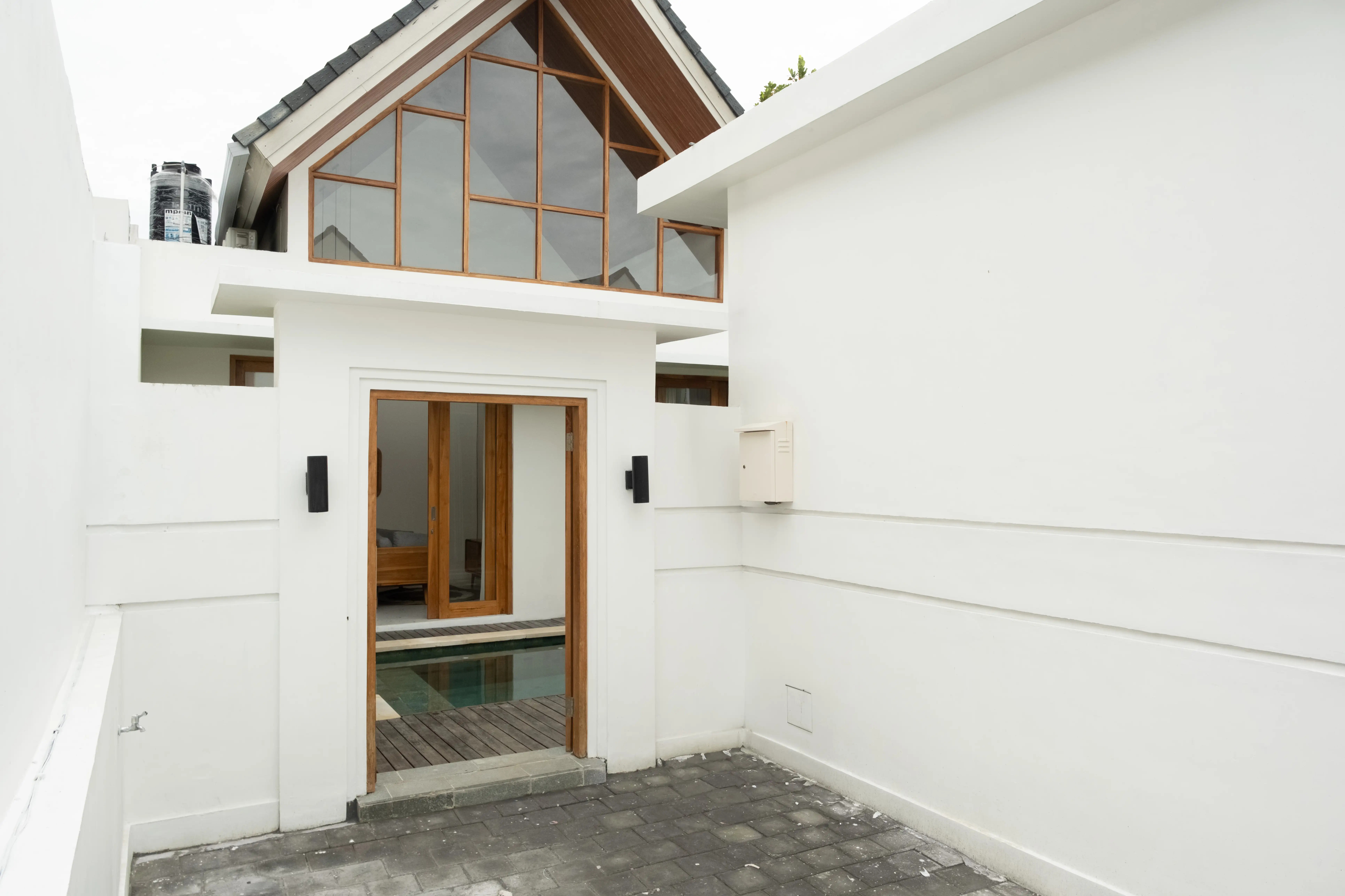 Villa 70m² in Indonesia, Kerobokan. Priced at 129000$ rent photo-1