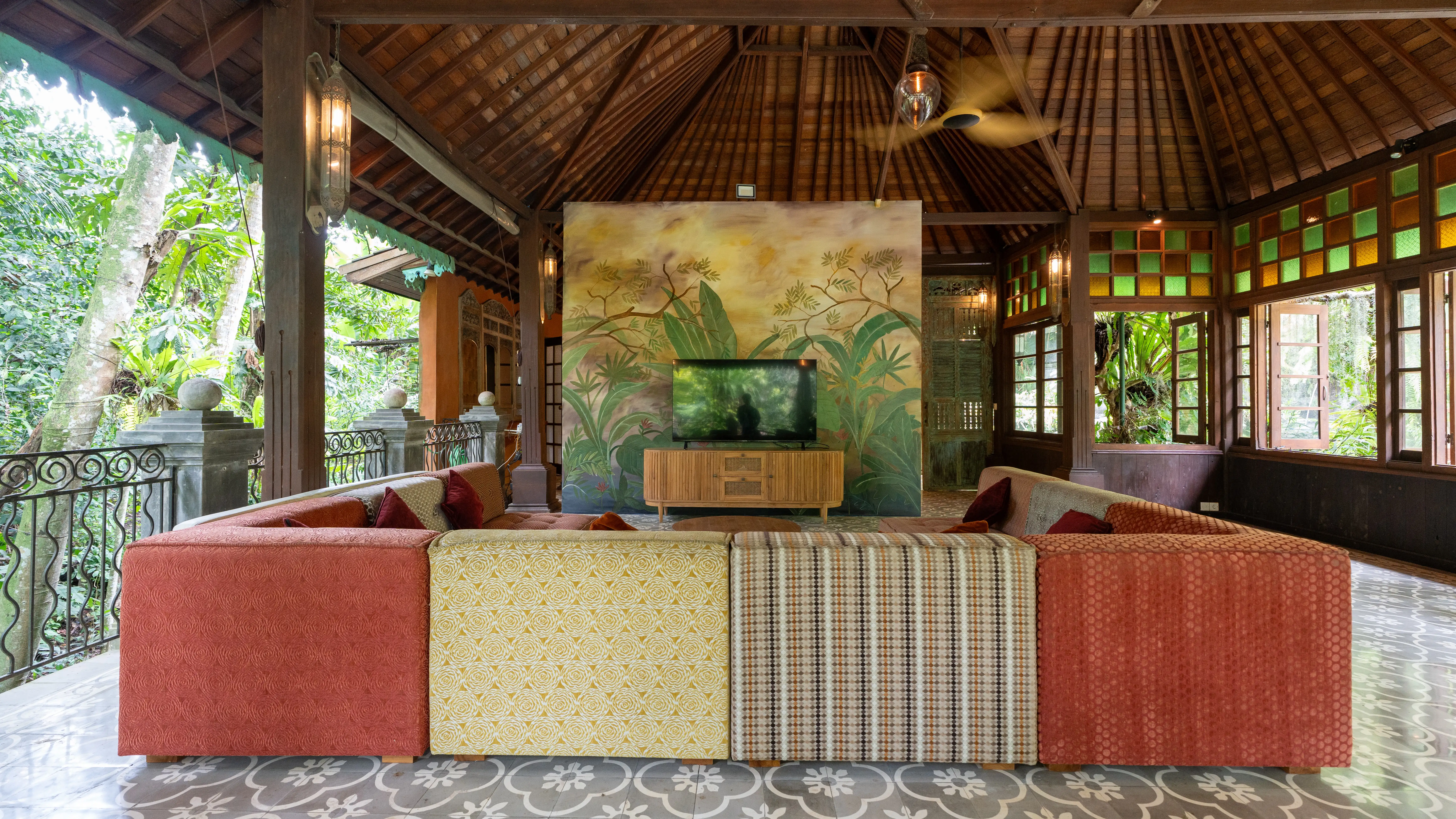 Other Properties 875m² in Indonesia, Tabanan. Priced at 2370000$ rent photo-3