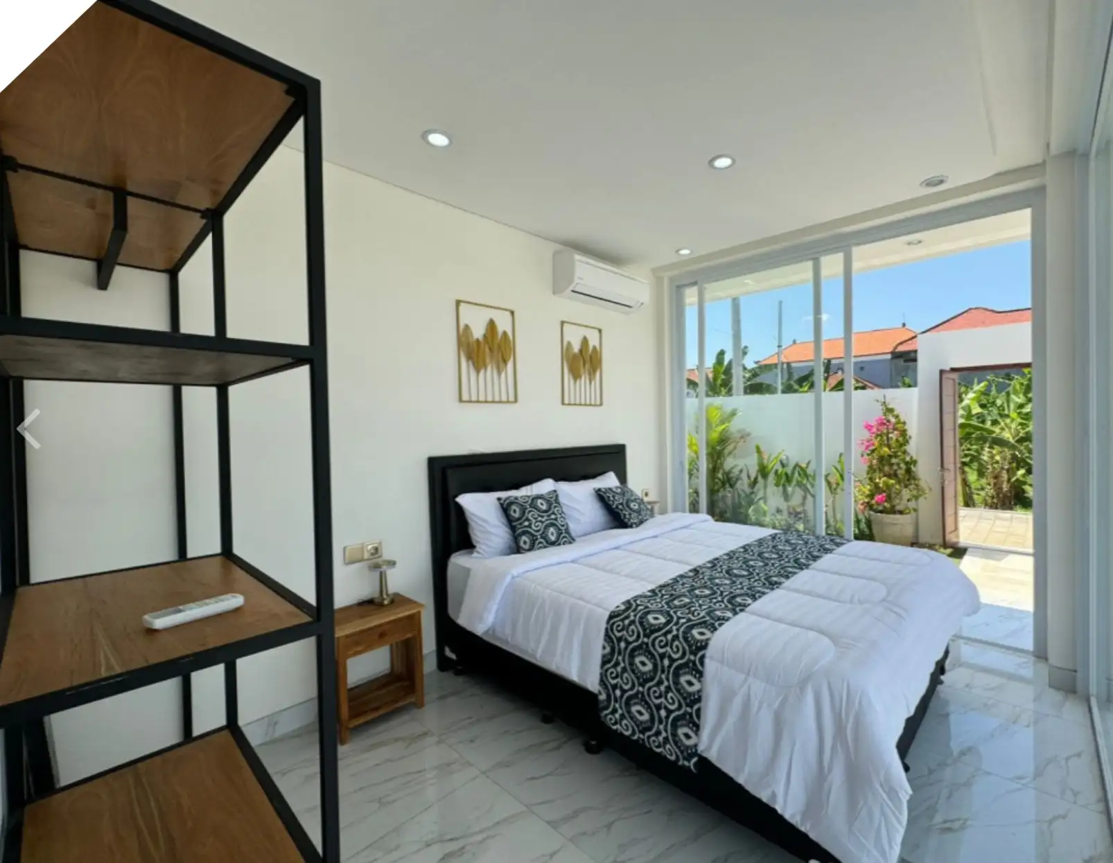 Villa 185m² in Indonesia, Kerobokan. Priced at 295000$ rent photo-2