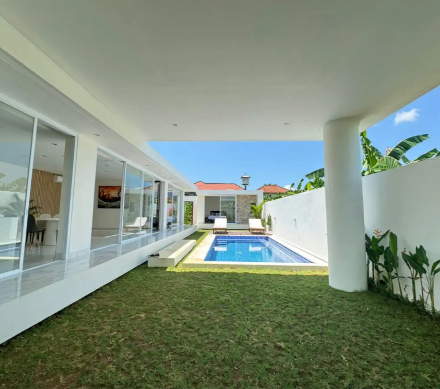 Villa 185m² in Indonesia, Kerobokan. Priced at 295000$ rent photo-4