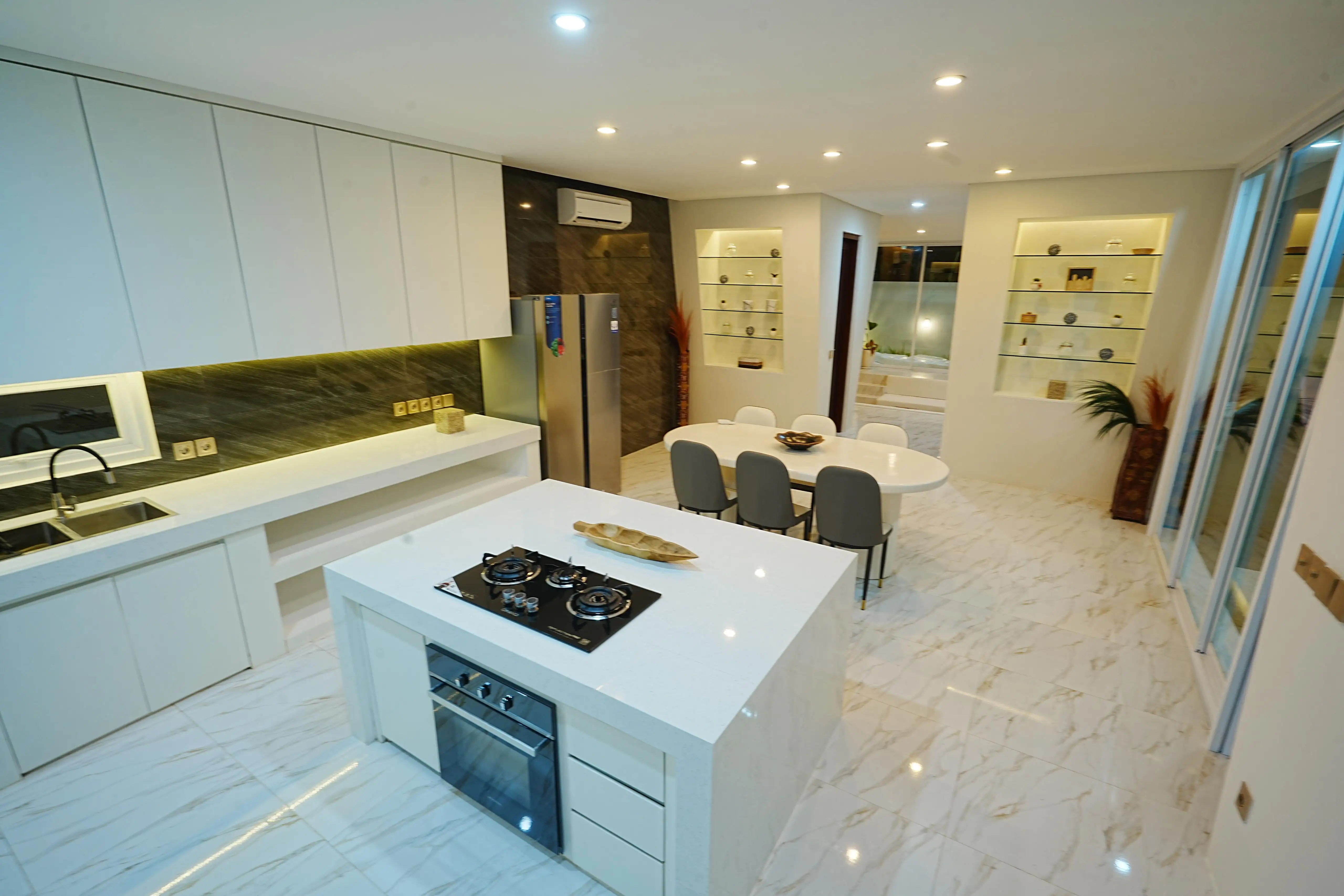 Villa 135m² in Indonesia, Kerobokan. Priced at 230000$ rent photo-3