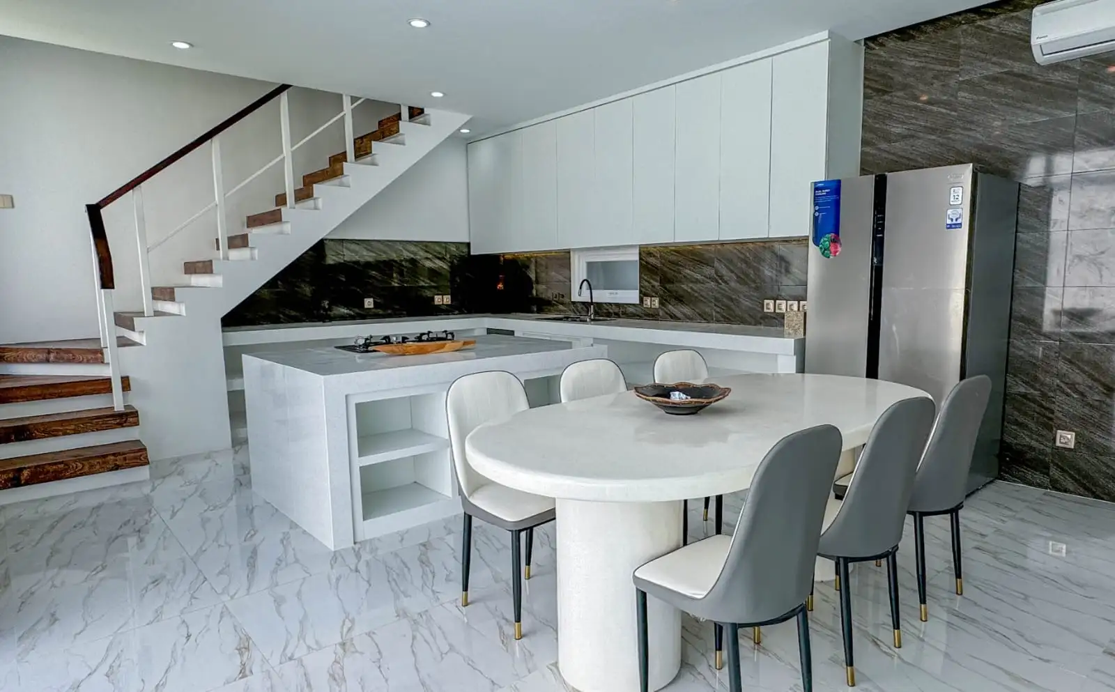 Villa 135m² in Indonesia, Kerobokan. Priced at 230000$ rent photo-21